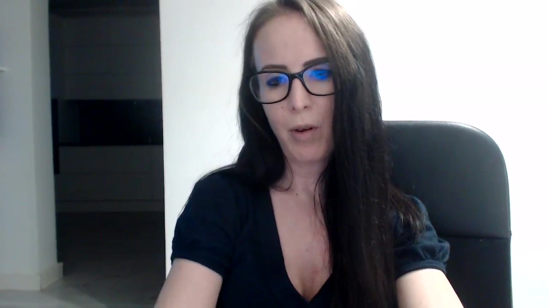 Gallery image thumbnail from Alexys23's myfreecams stream on, 09/10/2023, 03:31 image 20 of 20