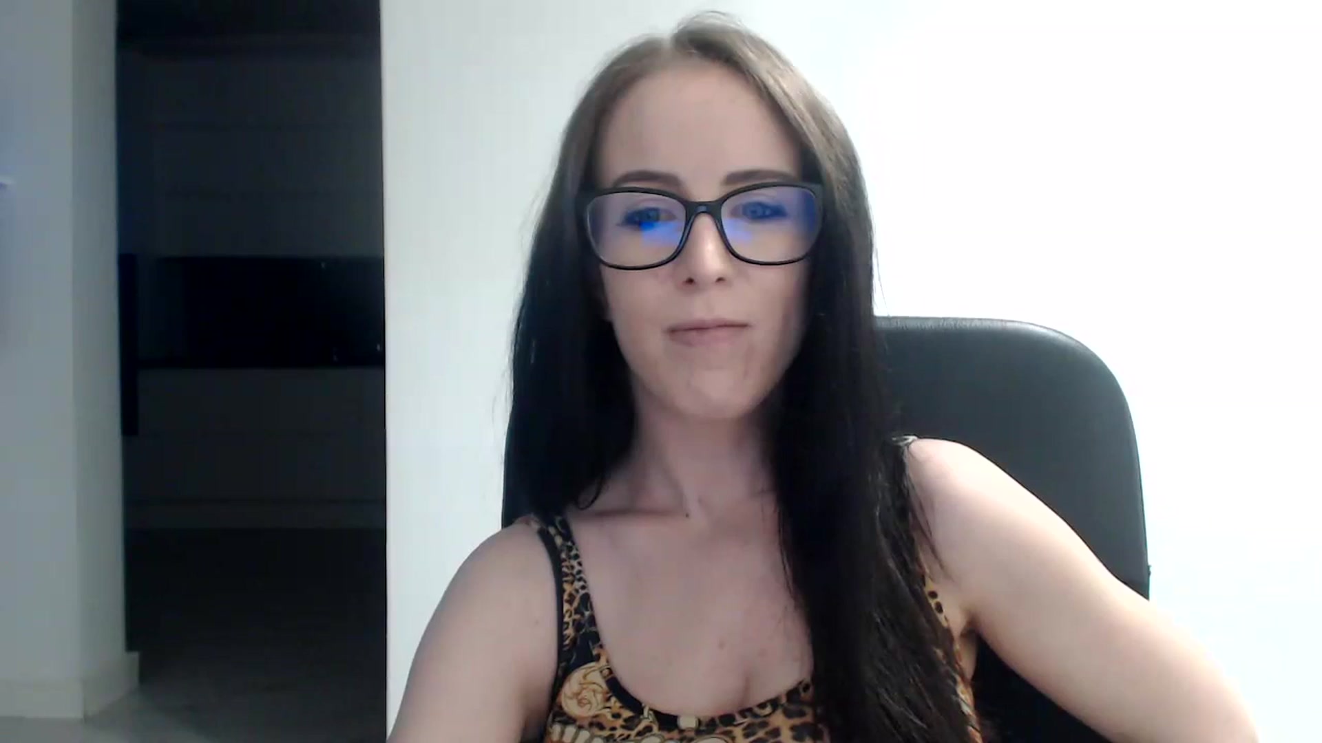 Gallery image thumbnail from Alexys23's myfreecams stream on, 09/11/2023, 01:47 image 18 of 20