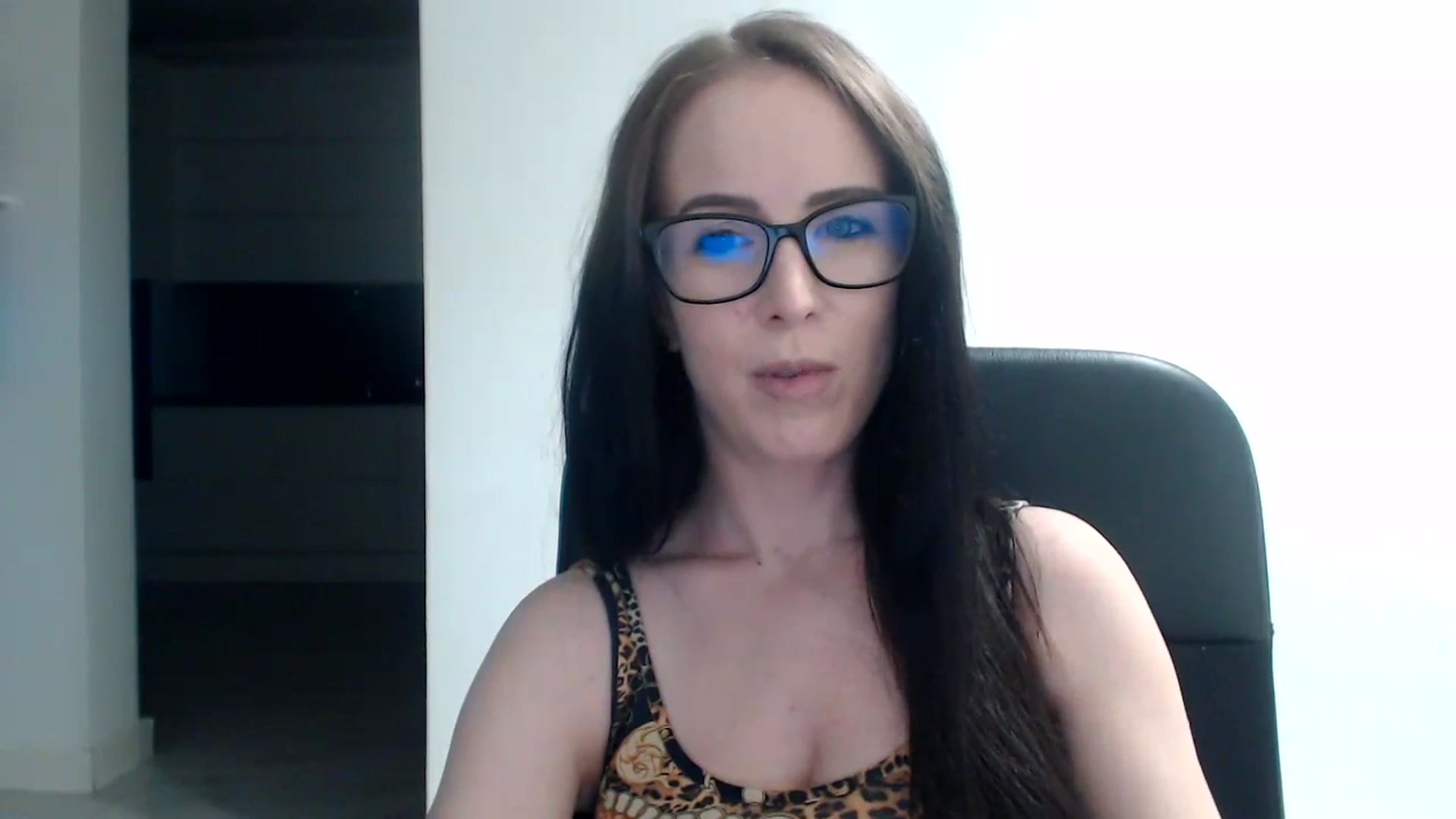 Gallery image thumbnail from Alexys23's myfreecams stream on, 09/11/2023, 01:47 image 16 of 20