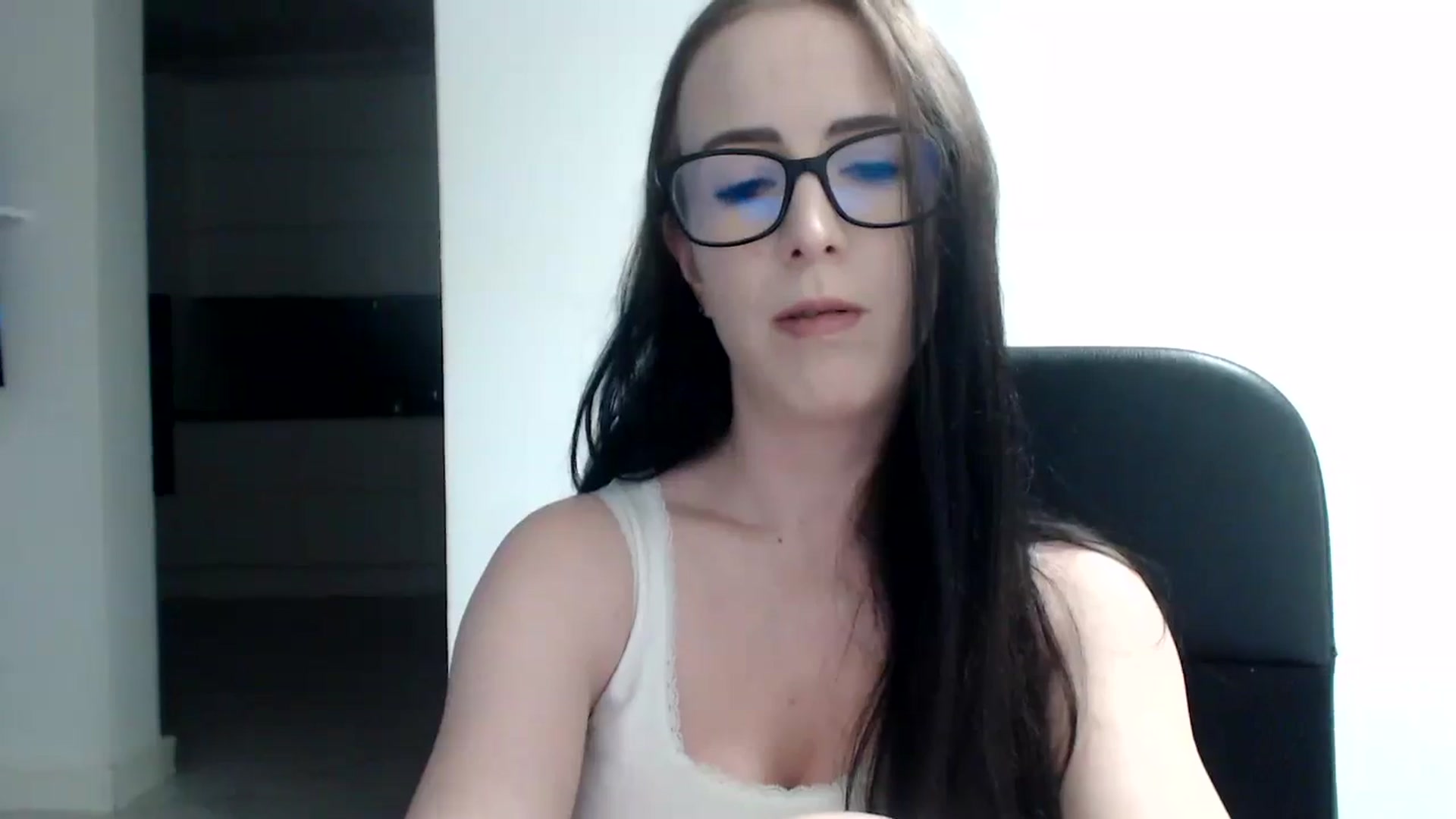 Gallery image thumbnail from Alexys23's myfreecams stream on, 10/09/2023, 02:40 image 19 of 20