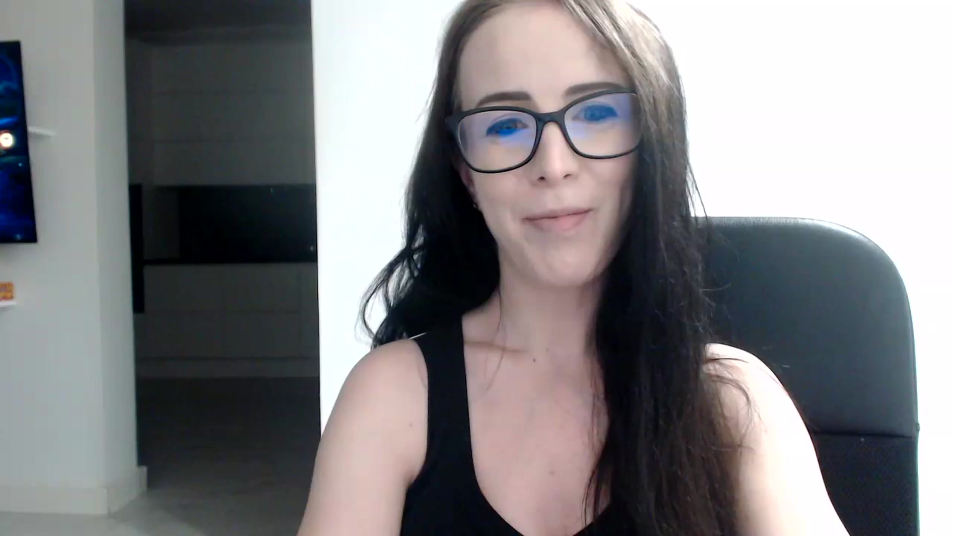 Gallery image thumbnail from Alexys23's myfreecams stream on, 10/15/2023, 02:54 image 13 of 20