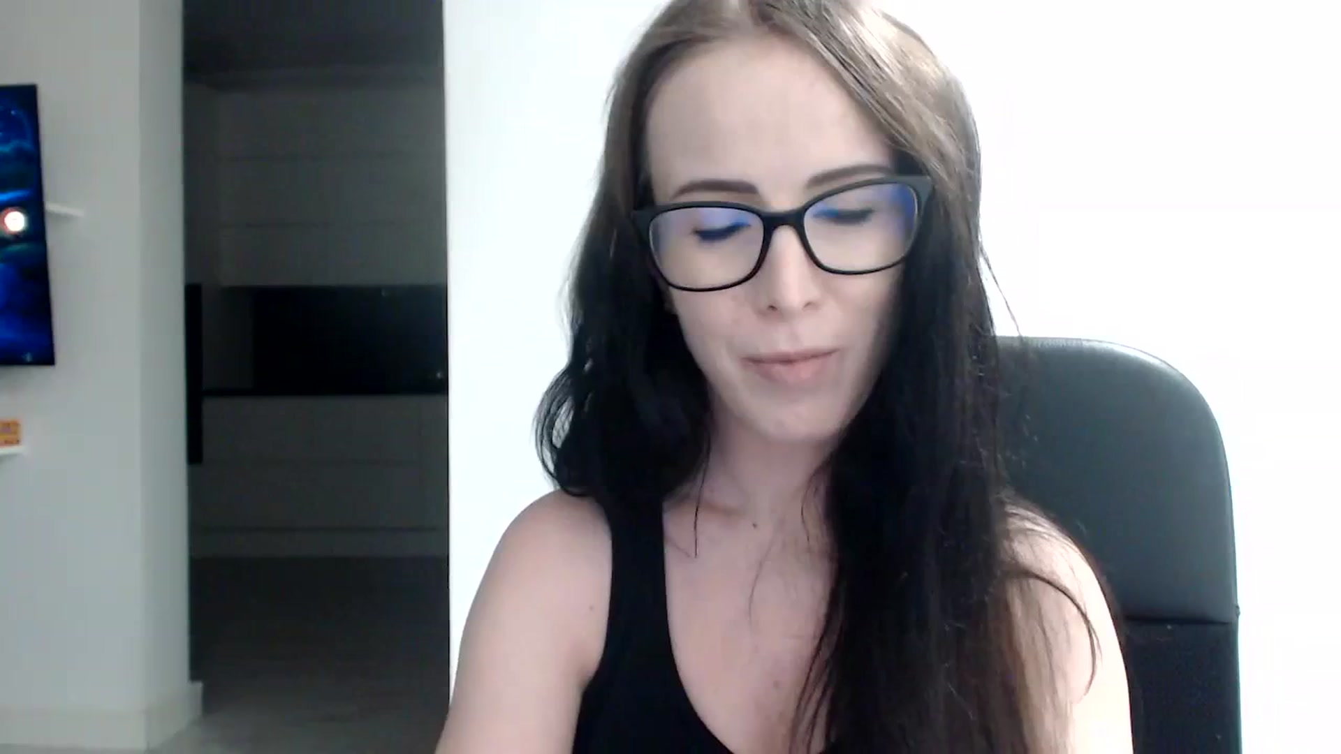 Gallery image thumbnail from Alexys23's myfreecams stream on, 10/15/2023, 02:54 image 1 of 20