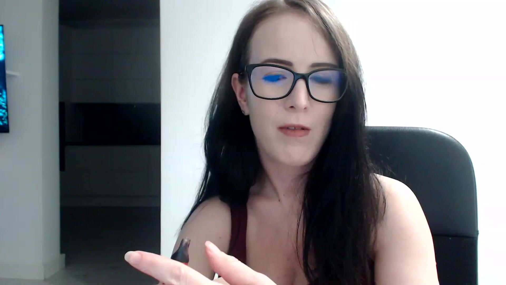 Gallery image thumbnail from Alexys23's myfreecams stream on, 10/22/2023, 03:35 image 13 of 20