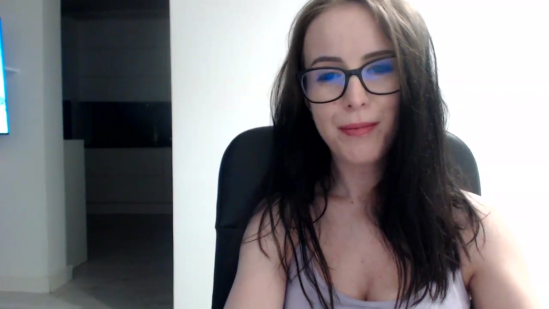 Gallery image thumbnail from Alexys23's myfreecams stream on, 11/11/2023, 01:34 image 11 of 20