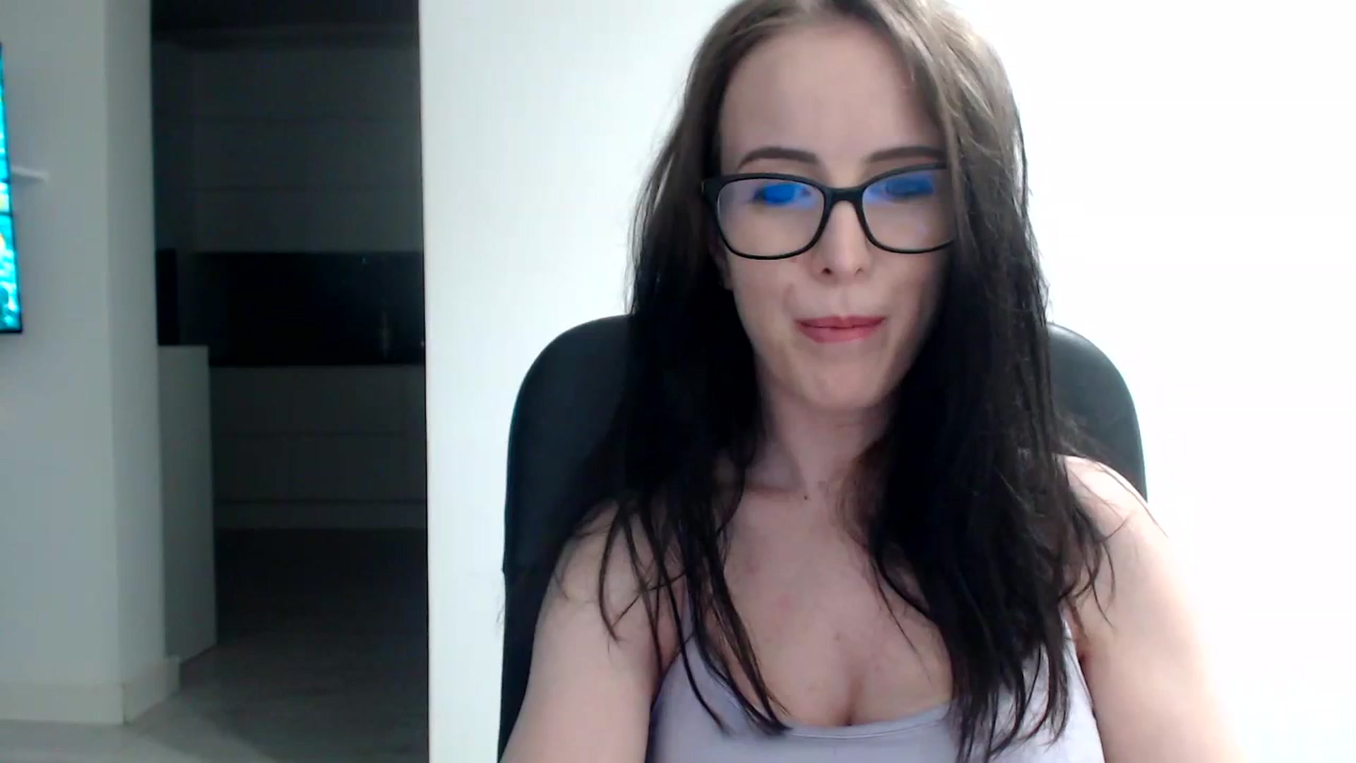 Gallery image thumbnail from Alexys23's myfreecams stream on, 11/11/2023, 01:34 image 10 of 20