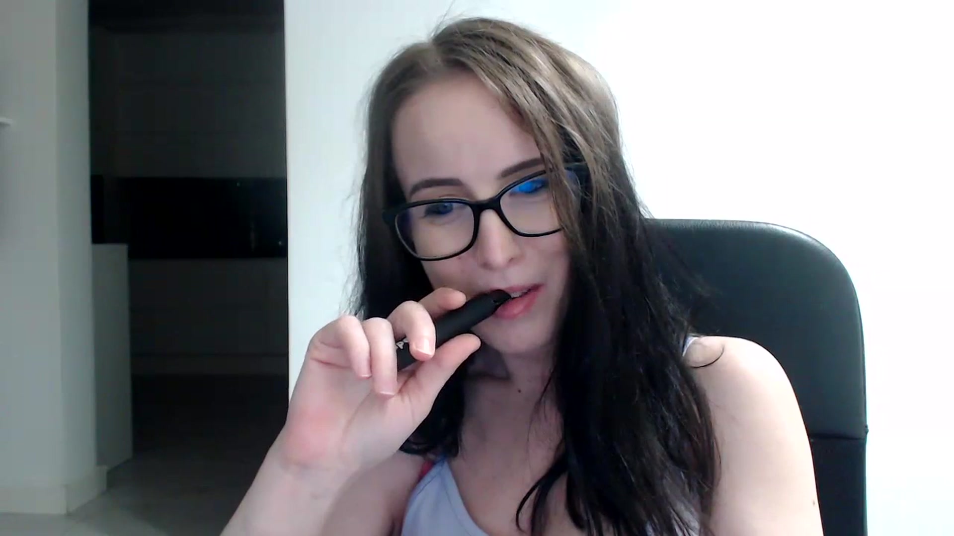 Gallery image thumbnail from Alexys23's myfreecams stream on, 11/11/2023, 04:12 image 11 of 20