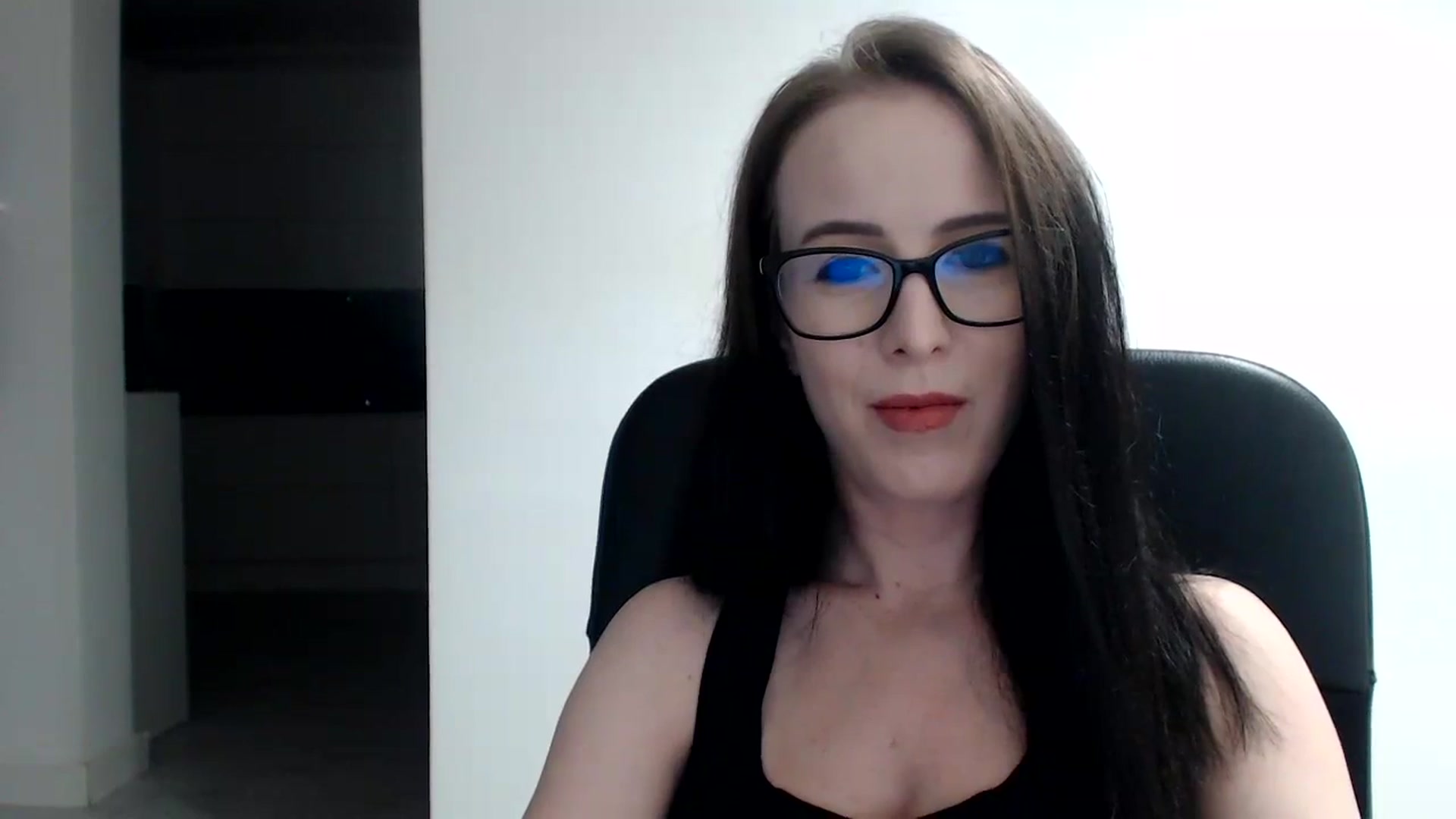 Gallery image thumbnail from Alexys23's myfreecams stream on, 11/12/2023, 02:31 image 6 of 20