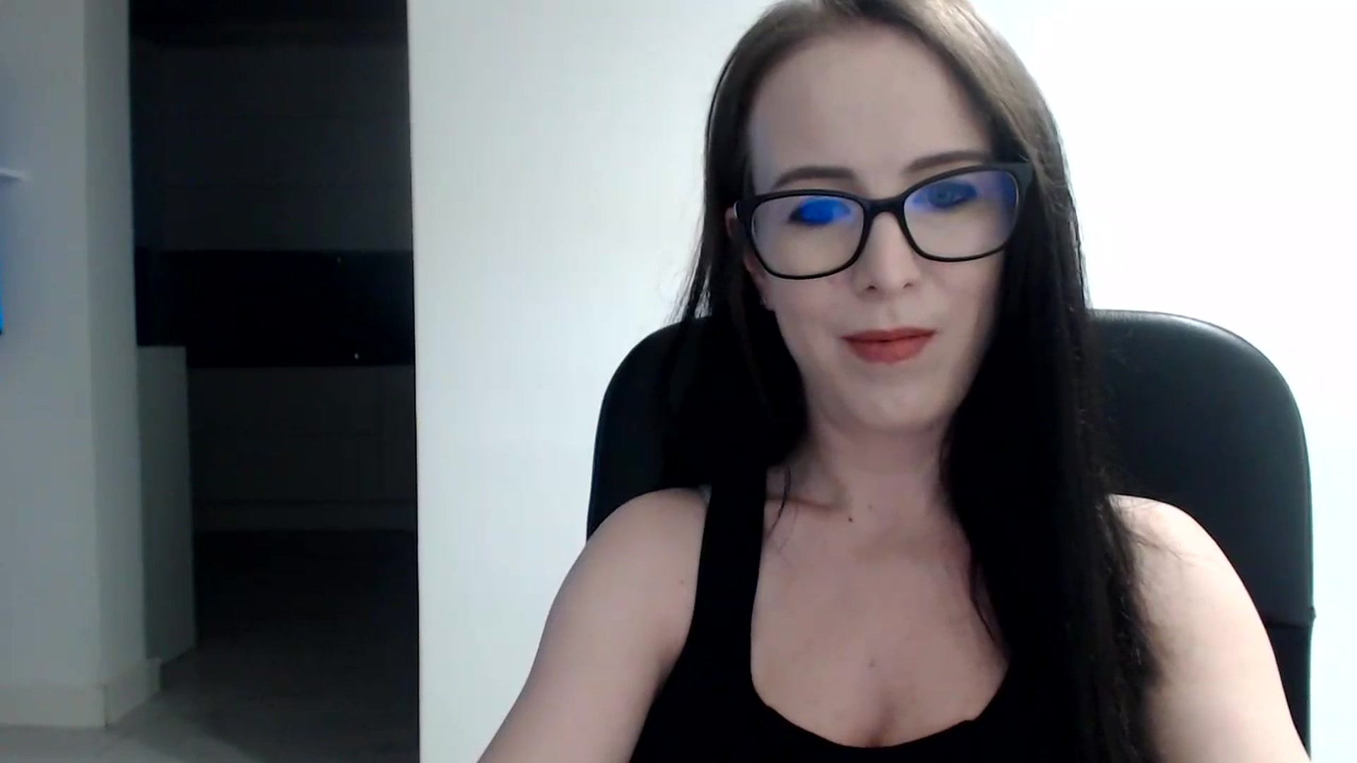 Gallery image thumbnail from Alexys23's myfreecams stream on, 11/12/2023, 02:31 image 18 of 20