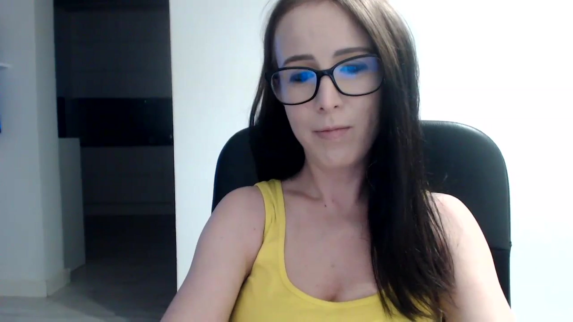 Gallery image thumbnail from Alexys23's myfreecams stream on, 11/13/2023, 02:49 image 7 of 20
