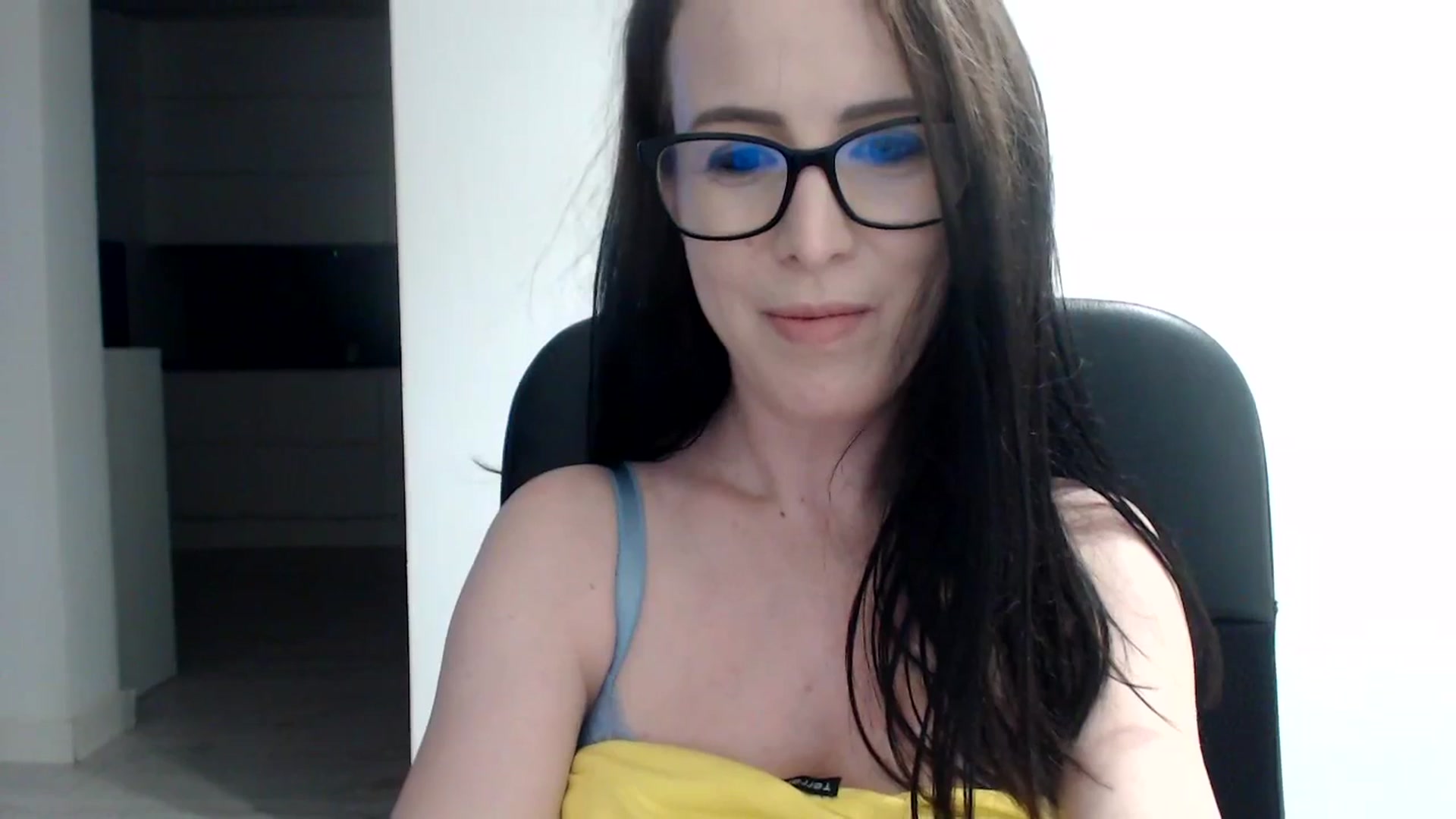 Gallery image thumbnail from Alexys23's myfreecams stream on, 11/13/2023, 05:10 image 20 of 20