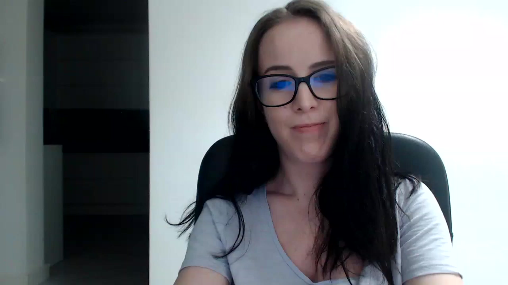 Gallery image thumbnail from Alexys23's myfreecams stream on, 11/25/2023, 02:41 image 9 of 20