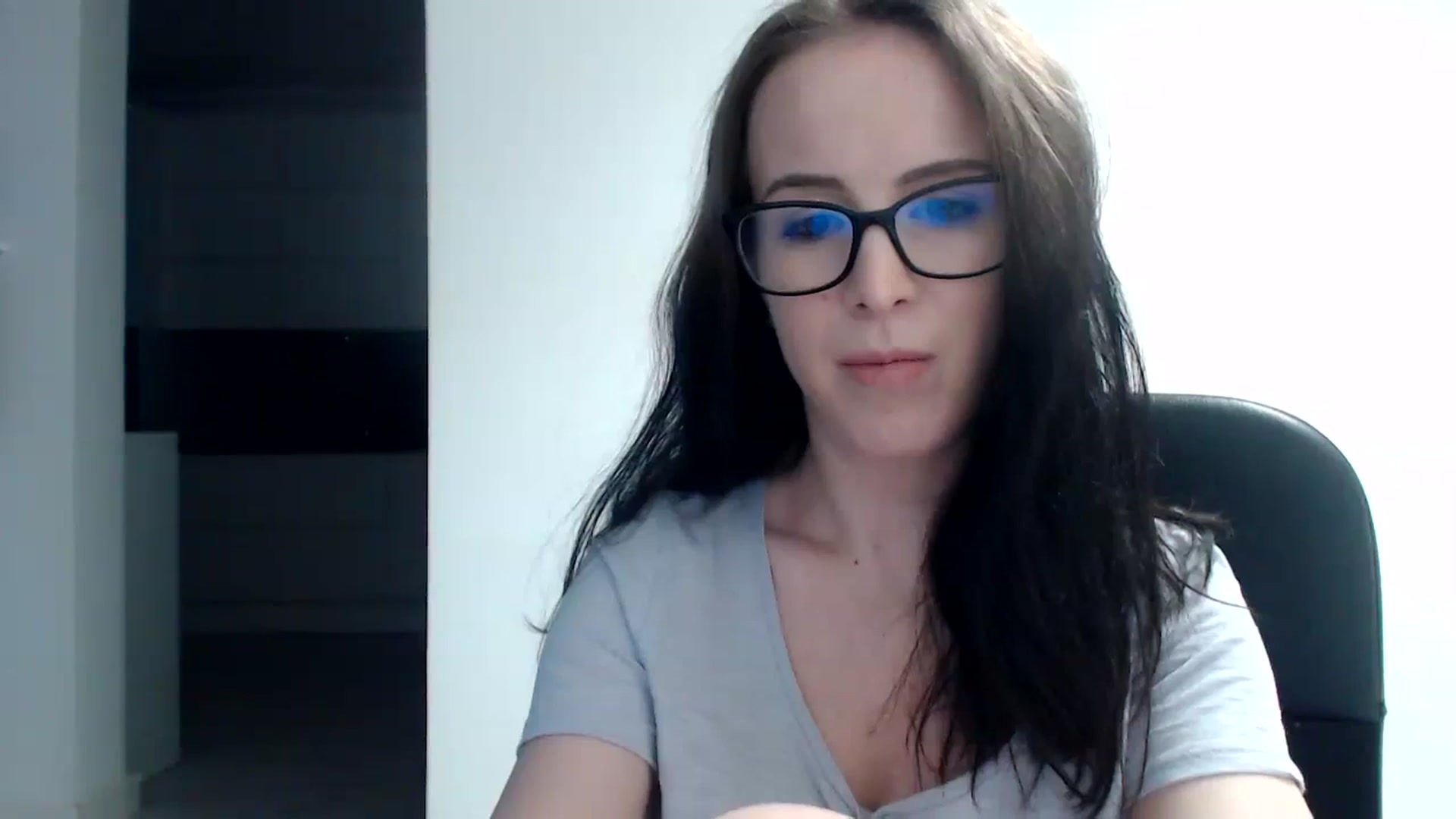 Gallery image thumbnail from Alexys23's myfreecams stream on, 11/25/2023, 02:41 image 2 of 20