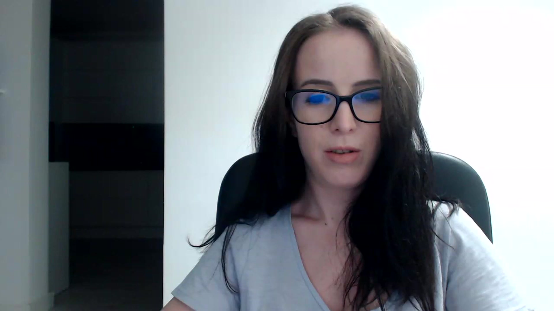 Gallery image thumbnail from Alexys23's myfreecams stream on, 11/25/2023, 02:41 image 11 of 20