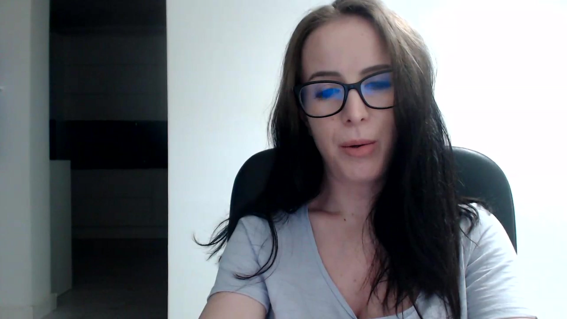 Gallery image thumbnail from Alexys23's myfreecams stream on, 11/25/2023, 02:41 image 8 of 20