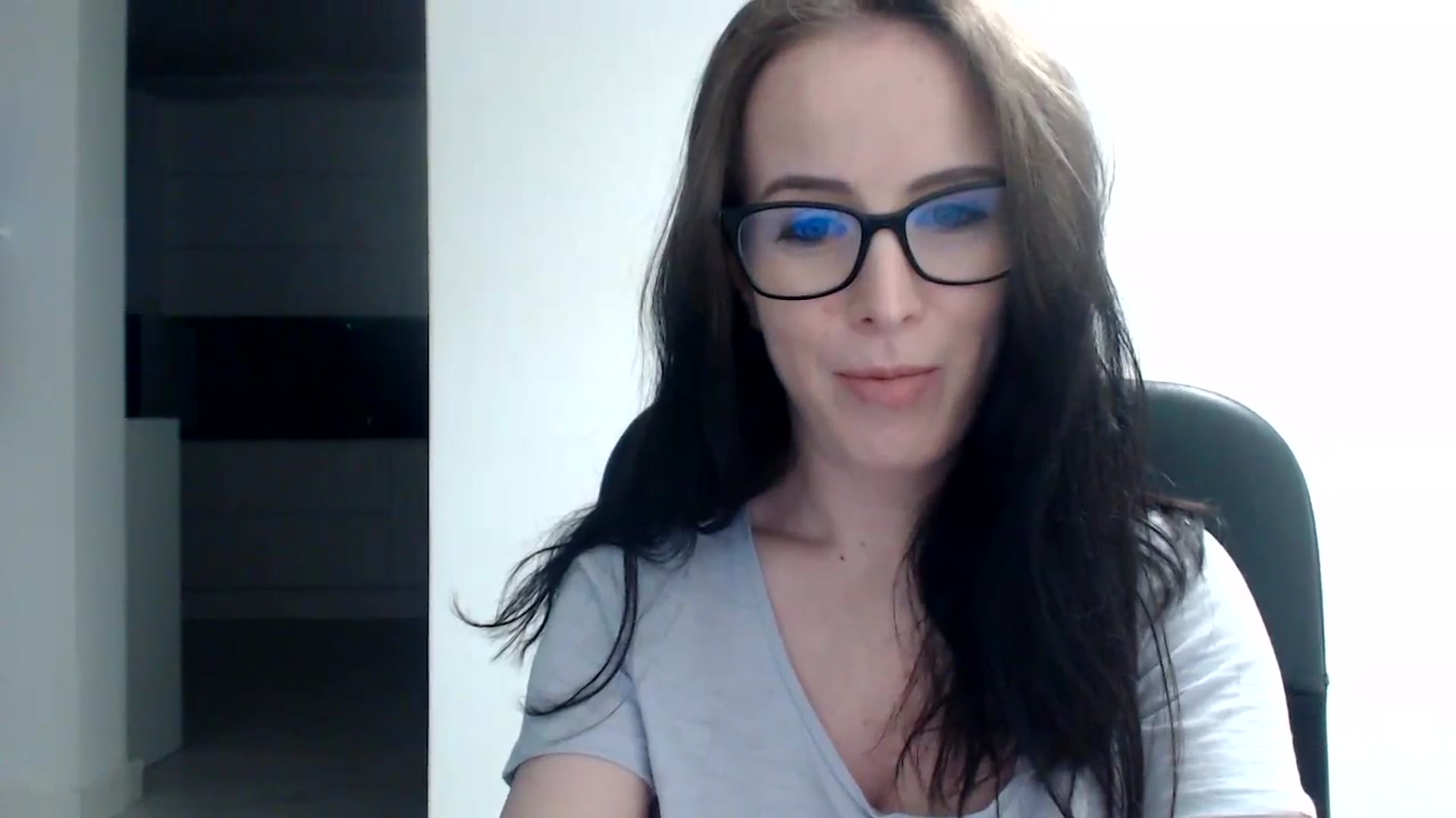 Gallery image thumbnail from Alexys23's myfreecams stream on, 11/25/2023, 02:41 image 5 of 20