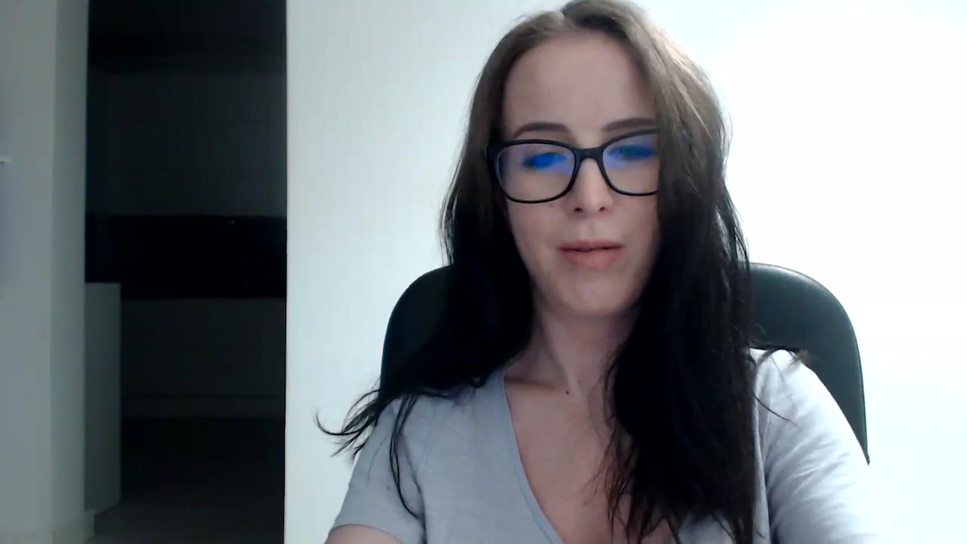 Gallery image thumbnail from Alexys23's myfreecams stream on, 11/25/2023, 02:41 image 15 of 20
