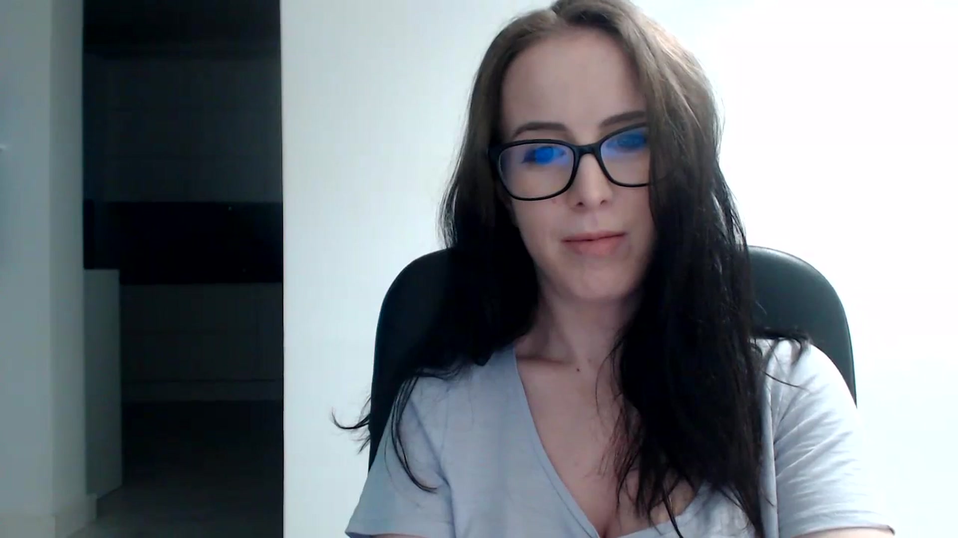 Gallery image thumbnail from Alexys23's myfreecams stream on, 11/25/2023, 02:41 image 12 of 20