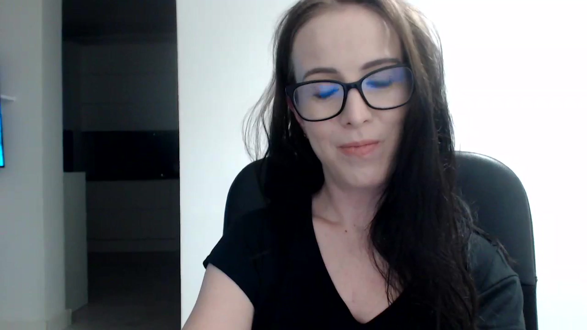 Gallery image thumbnail from Alexys23's myfreecams stream on, 11/26/2023, 01:53 image 3 of 20