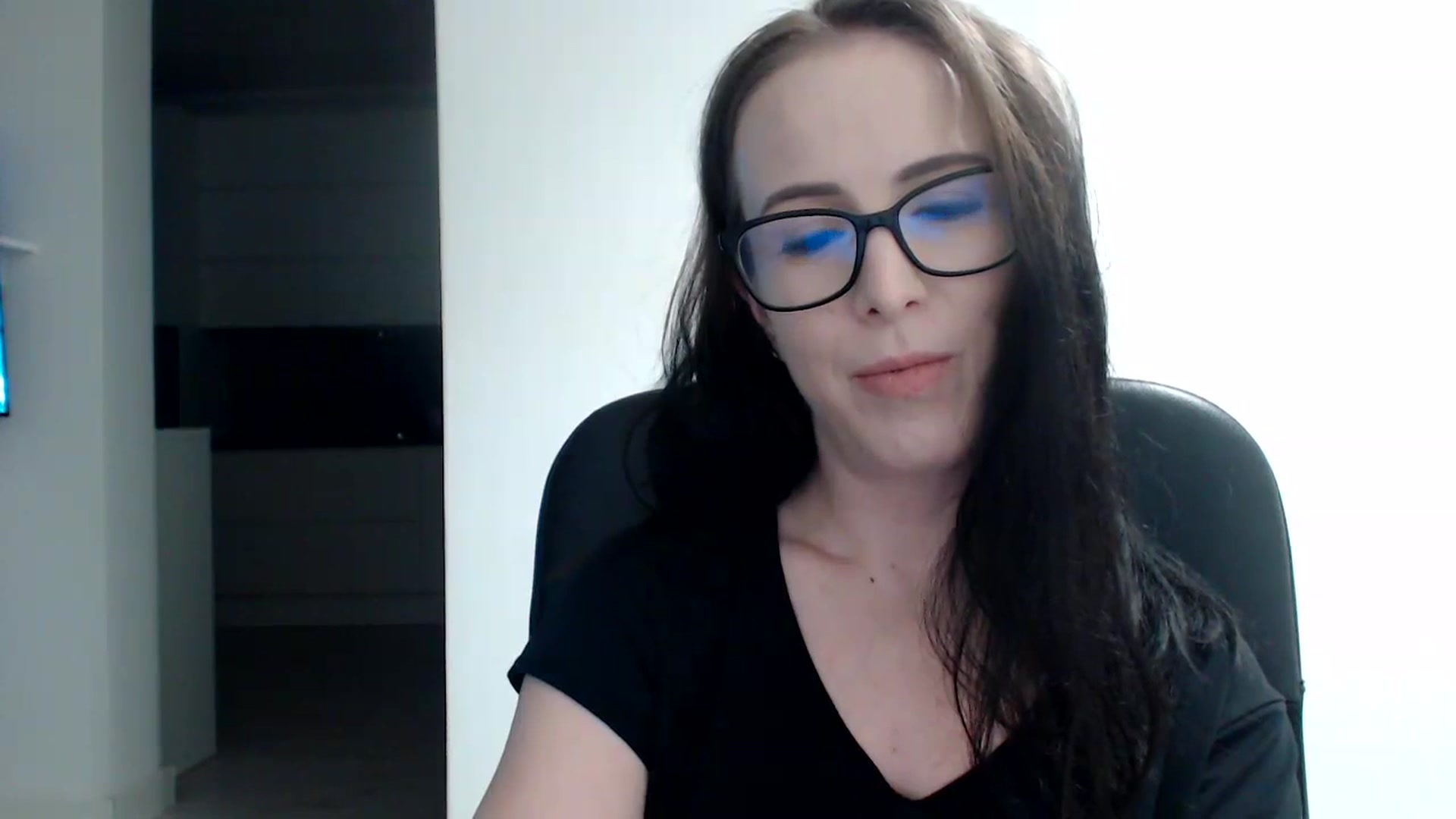 Gallery image thumbnail from Alexys23's myfreecams stream on, 11/26/2023, 01:53 image 15 of 20