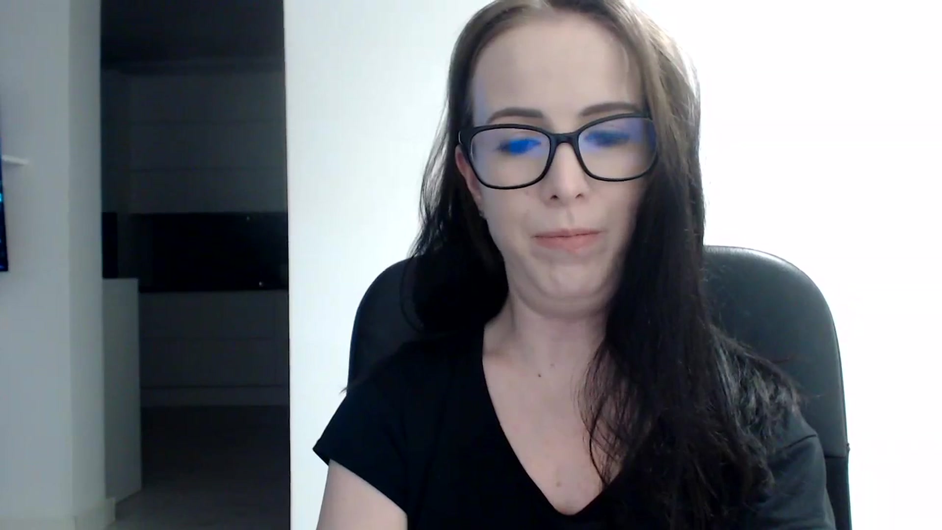 Gallery image thumbnail from Alexys23's myfreecams stream on, 11/26/2023, 01:53 image 7 of 20