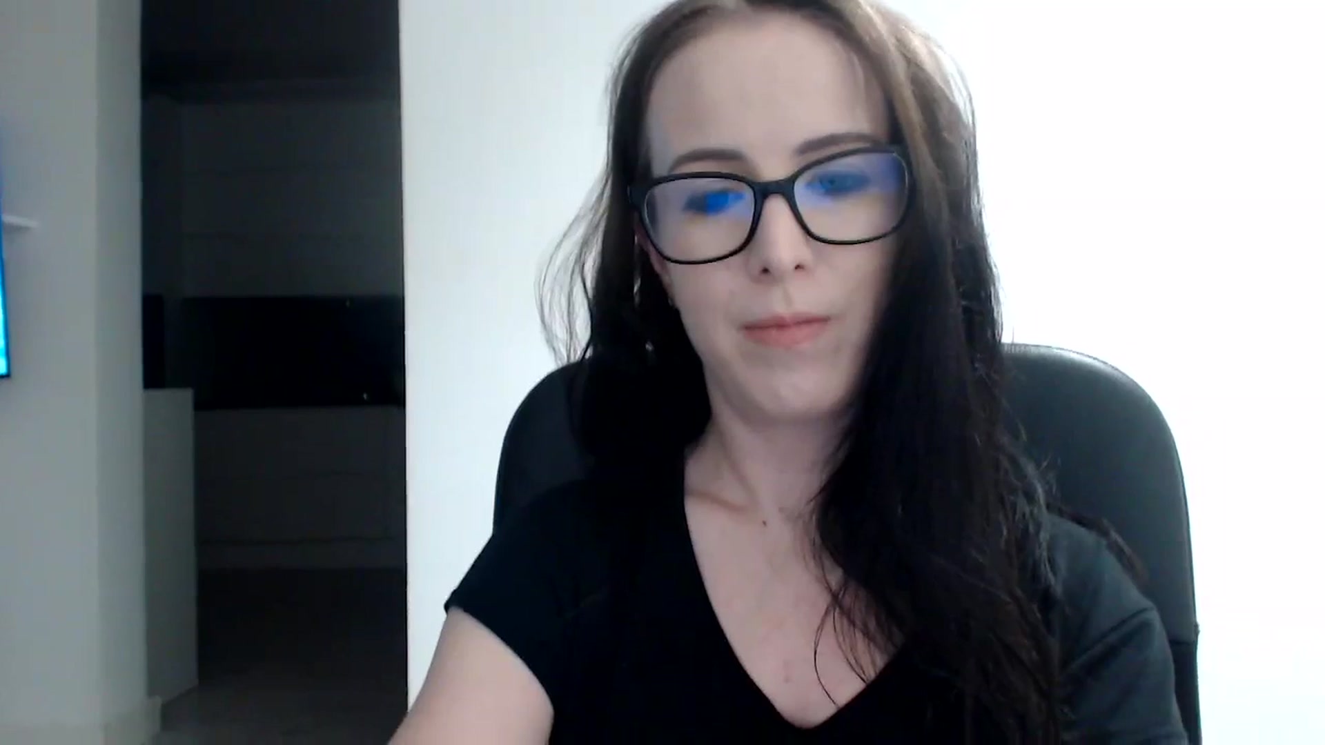 Gallery image thumbnail from Alexys23's myfreecams stream on, 11/26/2023, 01:53 image 5 of 20