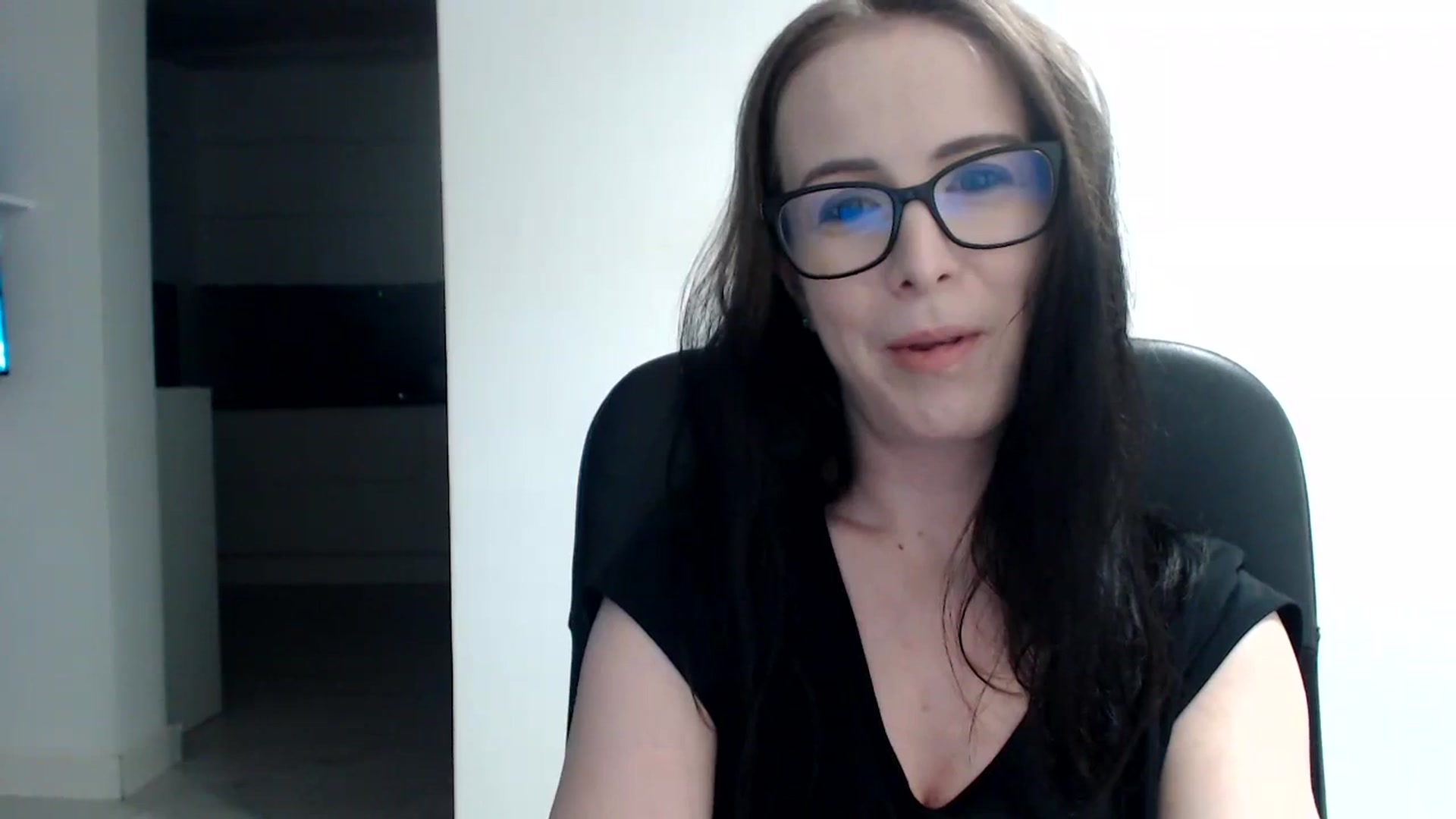 Gallery image thumbnail from Alexys23's myfreecams stream on, 11/26/2023, 02:26 image 8 of 20
