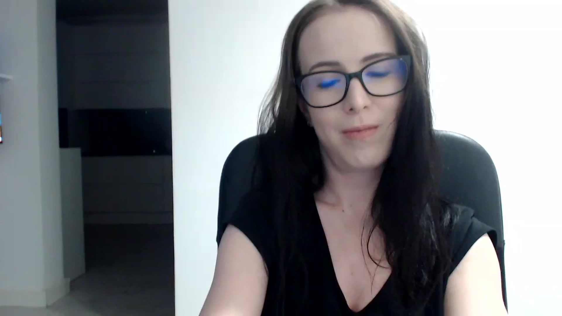 Gallery image thumbnail from Alexys23's myfreecams stream on, 11/26/2023, 02:26 image 7 of 20