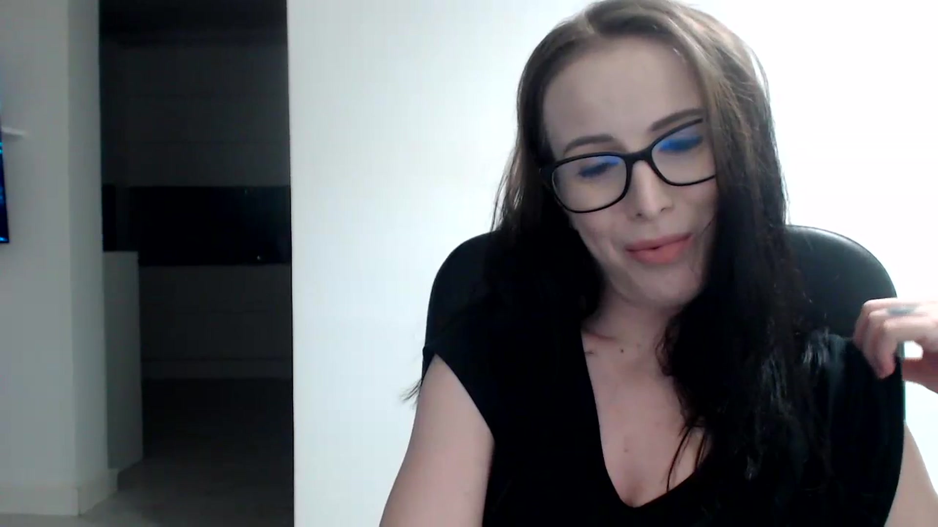 Gallery image thumbnail from Alexys23's myfreecams stream on, 11/26/2023, 02:26 image 3 of 20