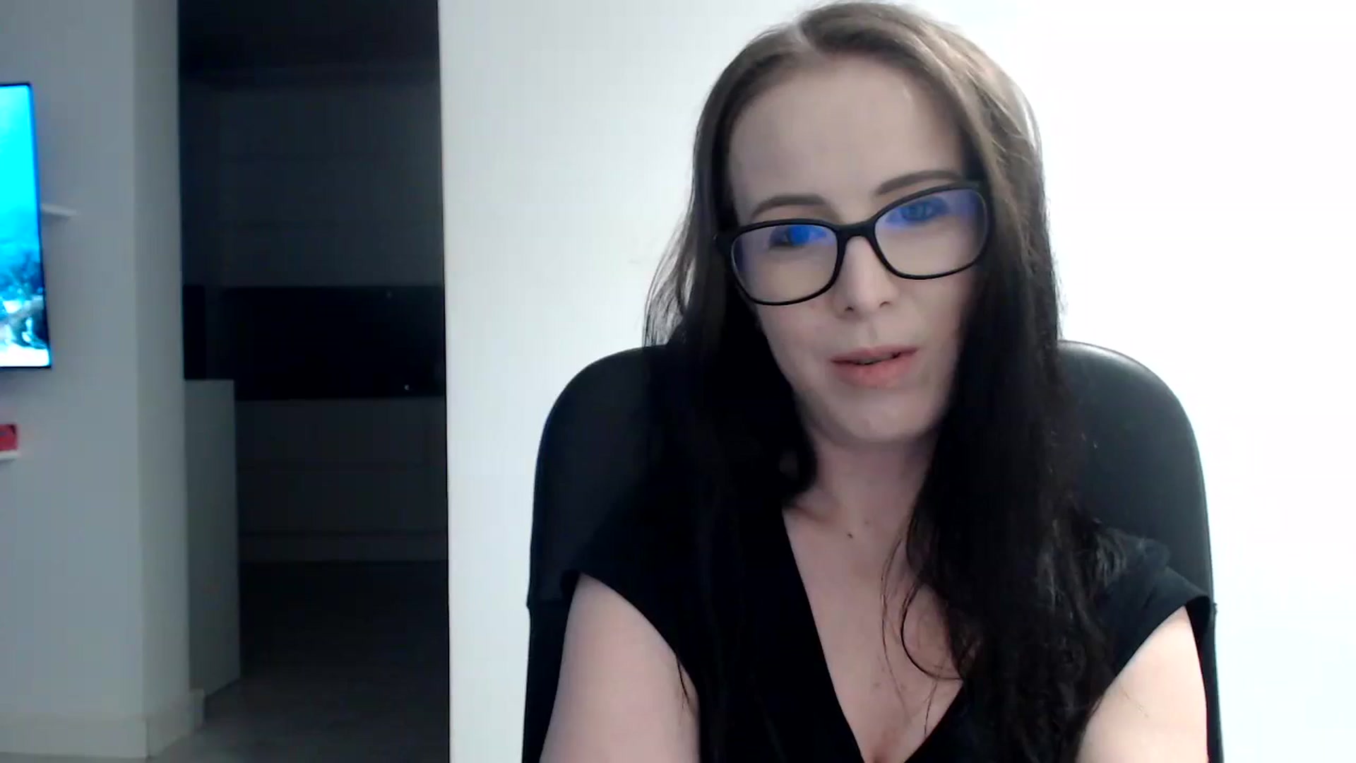 Gallery image thumbnail from Alexys23's myfreecams stream on, 11/26/2023, 02:26 image 16 of 20