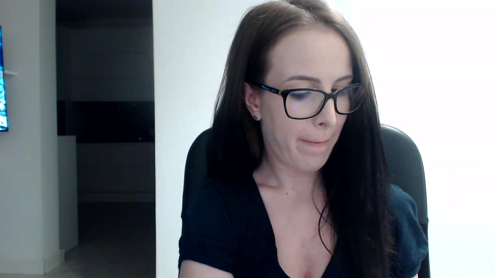 Gallery image thumbnail from Alexys23's myfreecams stream on, 11/27/2023, 02:55 image 8 of 20