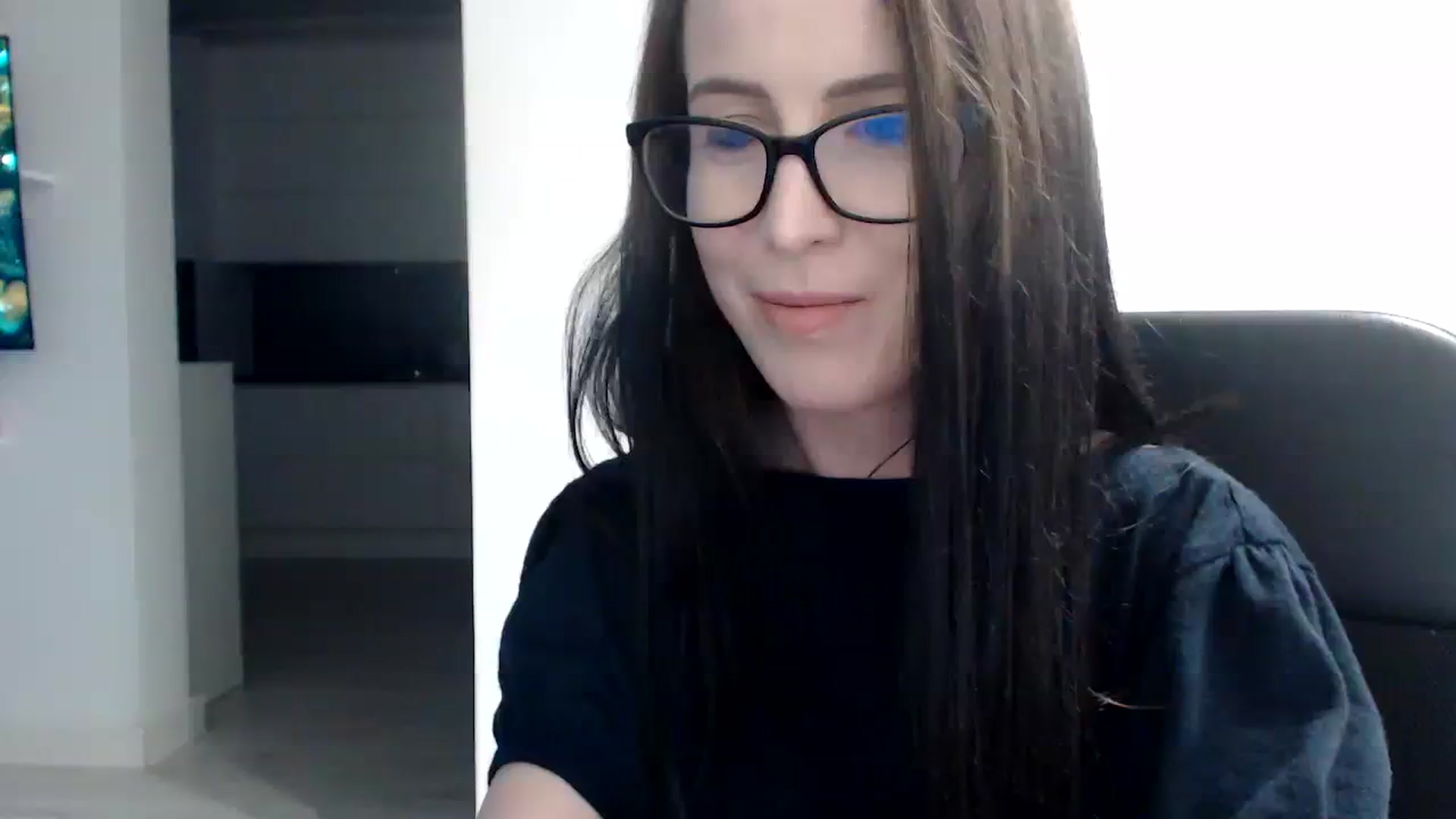 Gallery image thumbnail from Alexys23's myfreecams stream on, 11/27/2023, 06:35 image 11 of 20