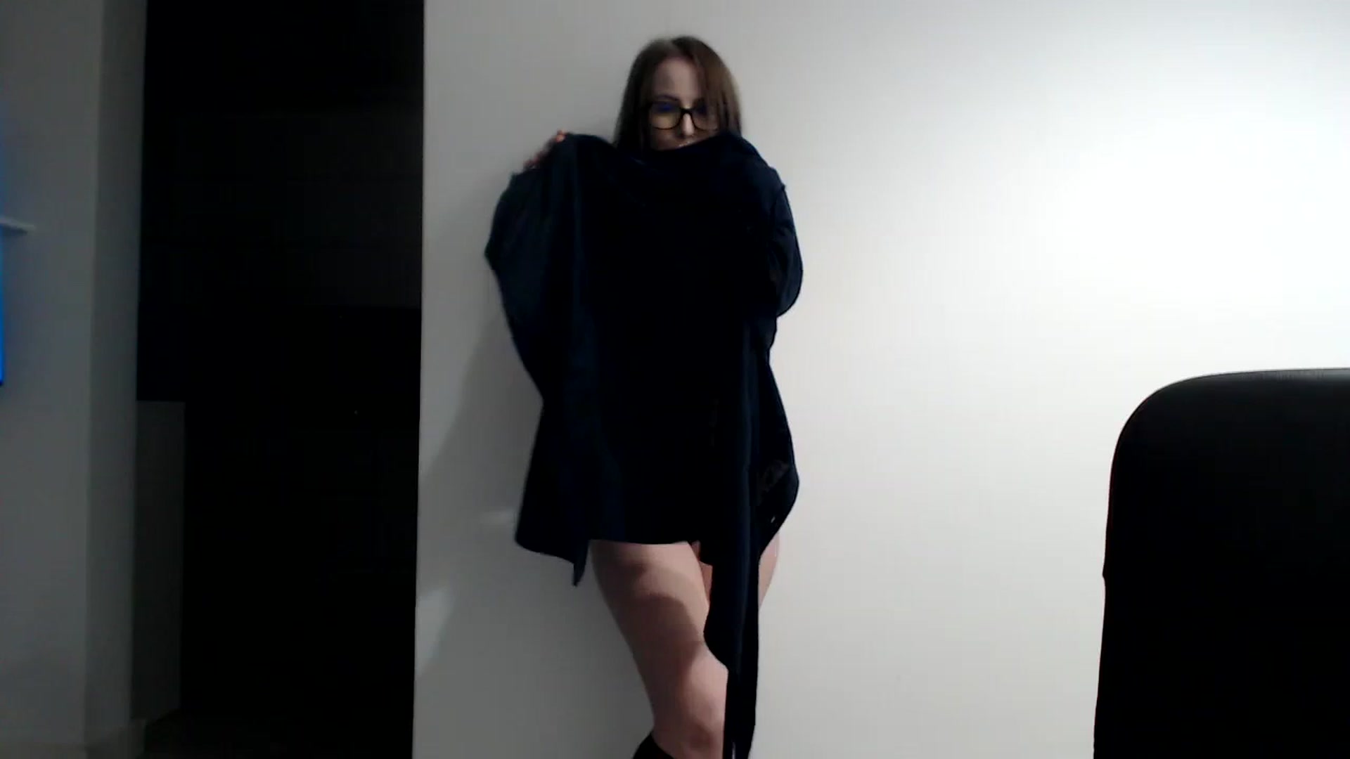 Gallery image thumbnail from Alexys23's myfreecams stream on, 11/27/2023, 06:35 image 15 of 20