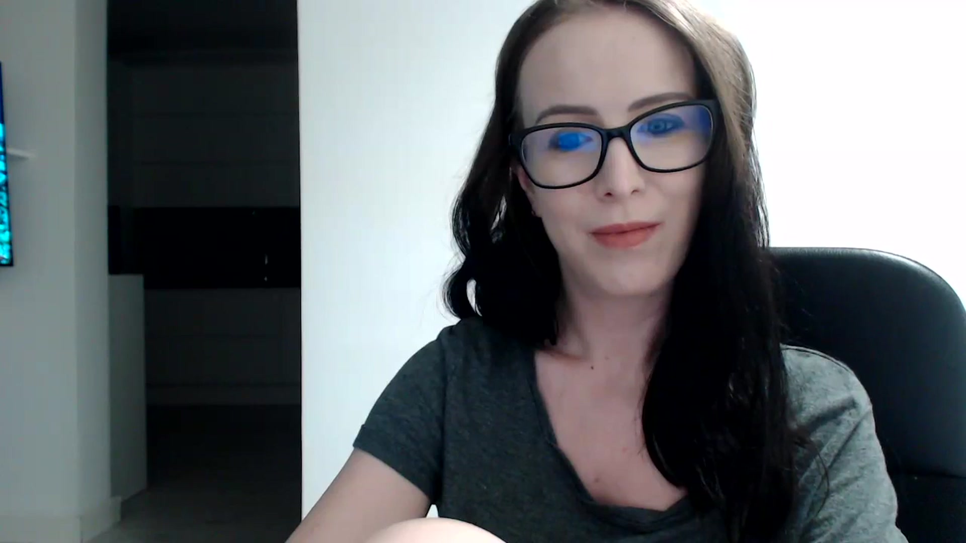 Gallery image thumbnail from Alexys23's myfreecams stream on, 12/10/2023, 03:21 image 19 of 20