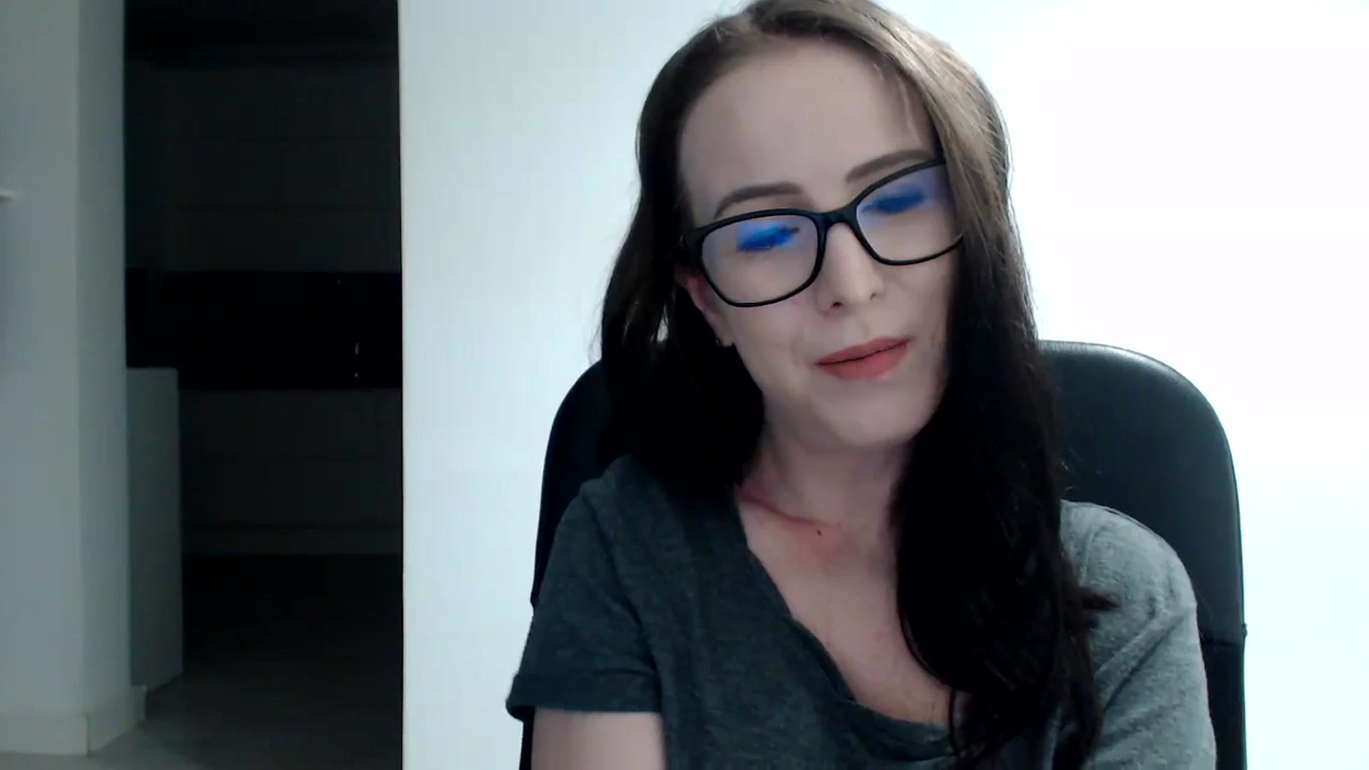 Gallery image thumbnail from Alexys23's myfreecams stream on, 12/10/2023, 03:21 image 8 of 20