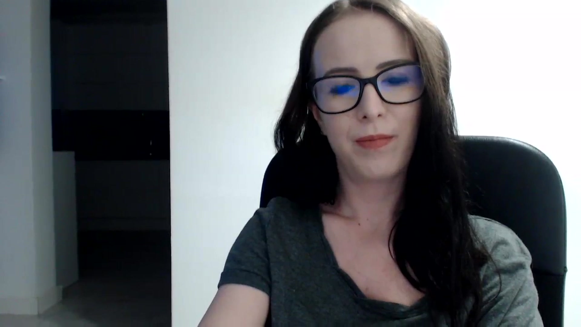 Gallery image thumbnail from Alexys23's myfreecams stream on, 12/10/2023, 03:21 image 16 of 20