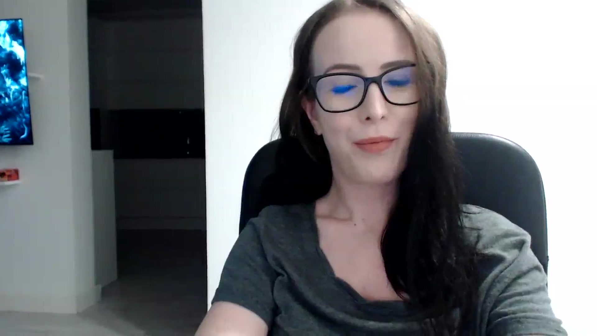 Gallery image thumbnail from Alexys23's myfreecams stream on, 12/10/2023, 04:37 image 9 of 20