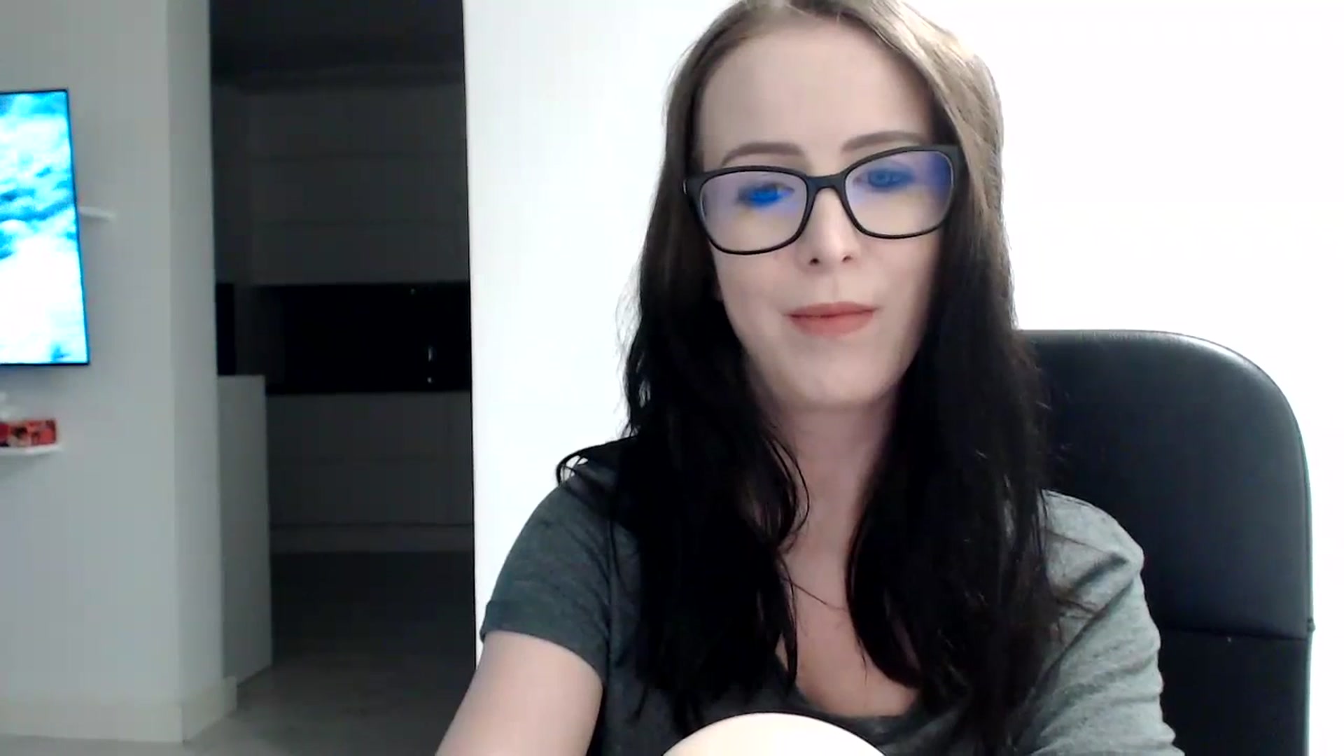 Gallery image thumbnail from Alexys23's myfreecams stream on, 12/10/2023, 04:37 image 18 of 20