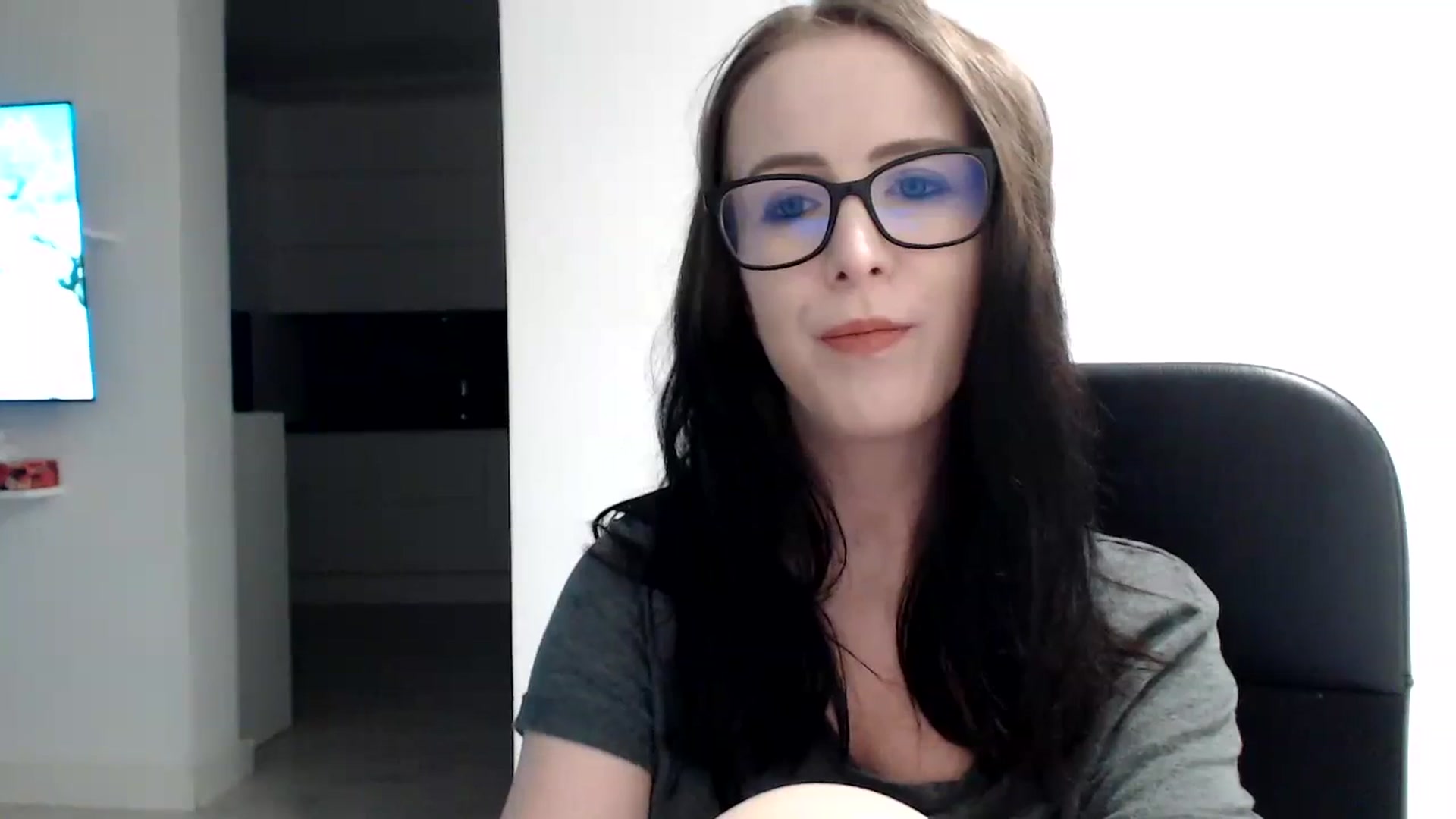 Gallery image thumbnail from Alexys23's myfreecams stream on, 12/10/2023, 04:37 image 17 of 20