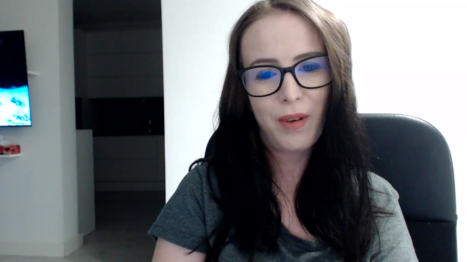 Gallery image thumbnail from Alexys23's myfreecams stream on, 12/10/2023, 04:37 image 20 of 20