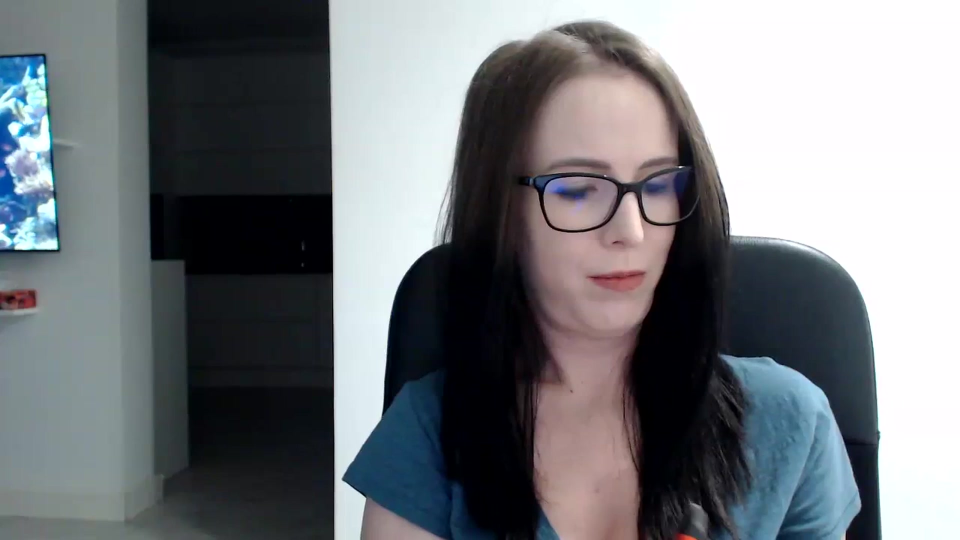 Gallery image thumbnail from Alexys23's myfreecams stream on, 12/11/2023, 03:49 image 14 of 20