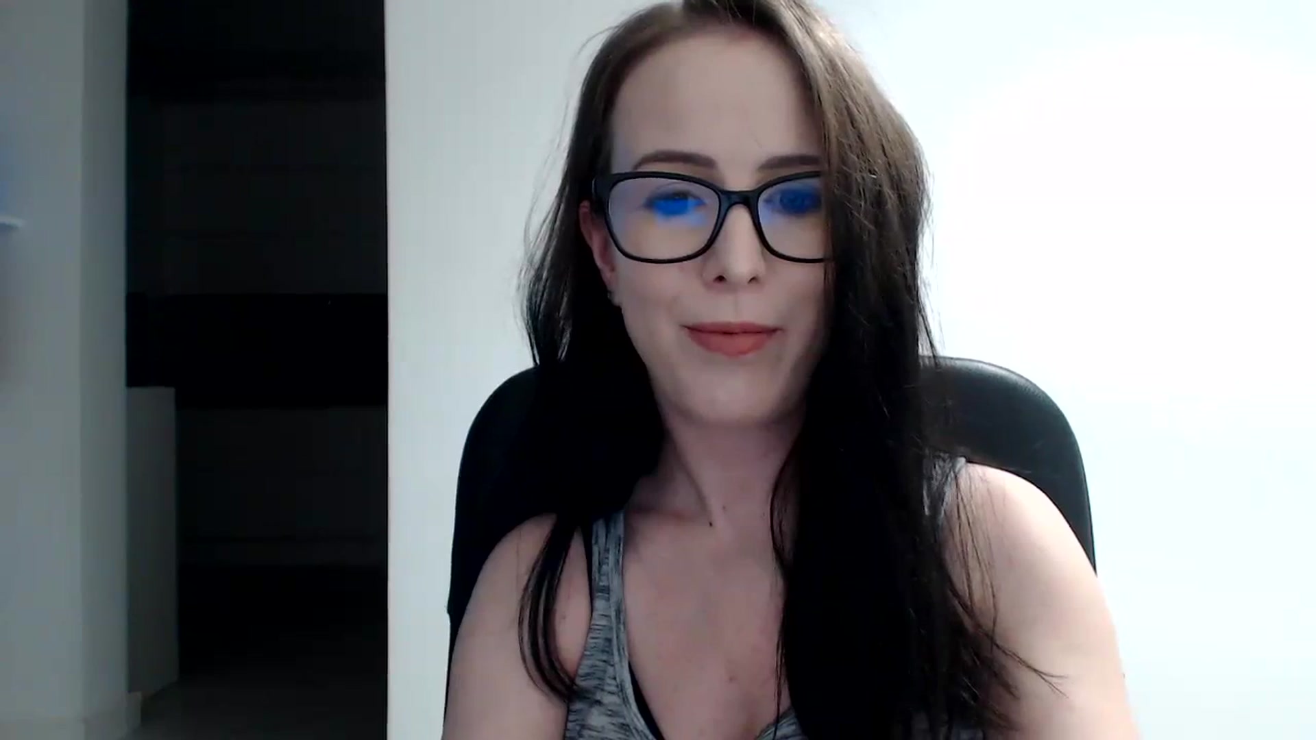 Gallery image thumbnail from Alexys23's myfreecams stream on, 12/17/2023, 02:36 image 7 of 20