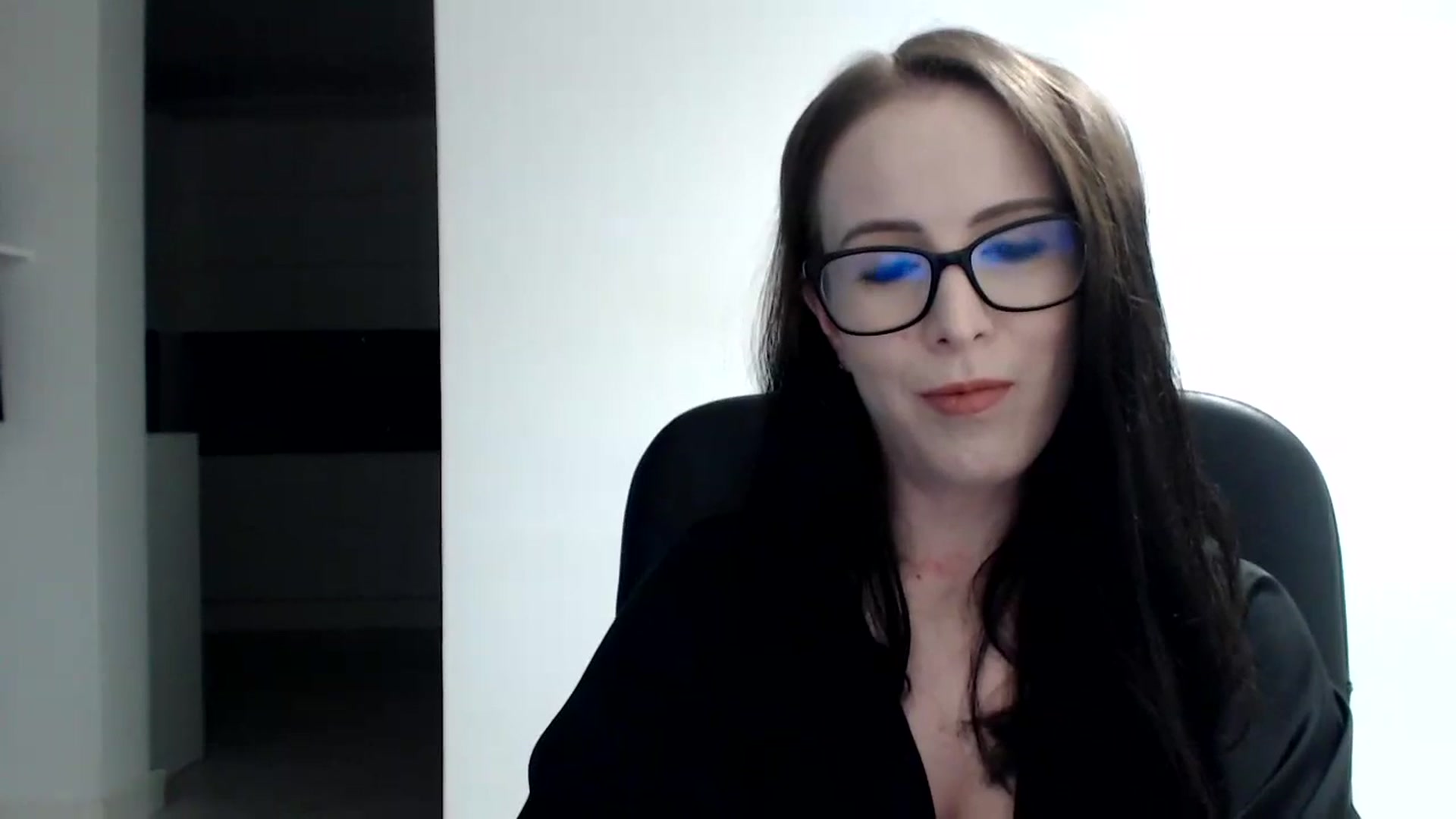Gallery image thumbnail from Alexys23's myfreecams stream on, 12/24/2023, 02:53 image 9 of 20