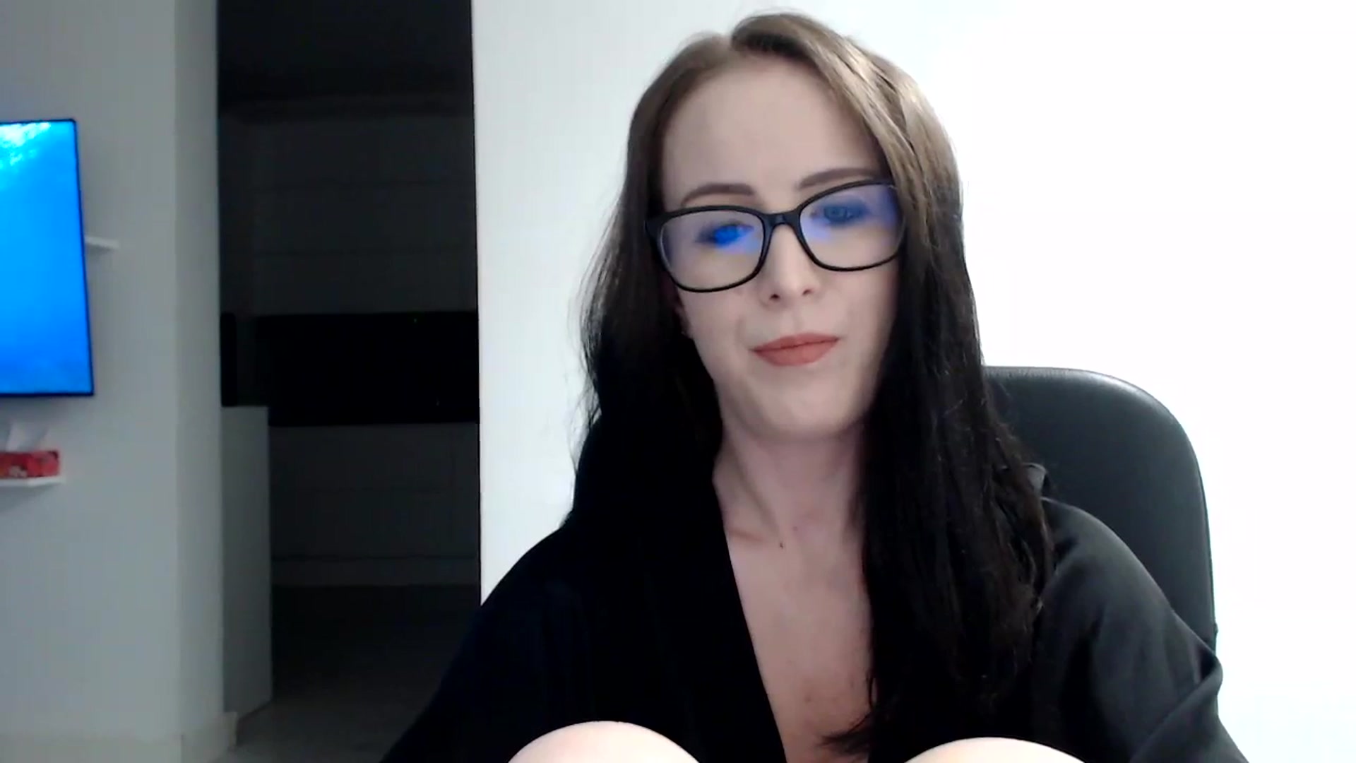 Gallery image thumbnail from Alexys23's myfreecams stream on, 12/24/2023, 02:53 image 18 of 20
