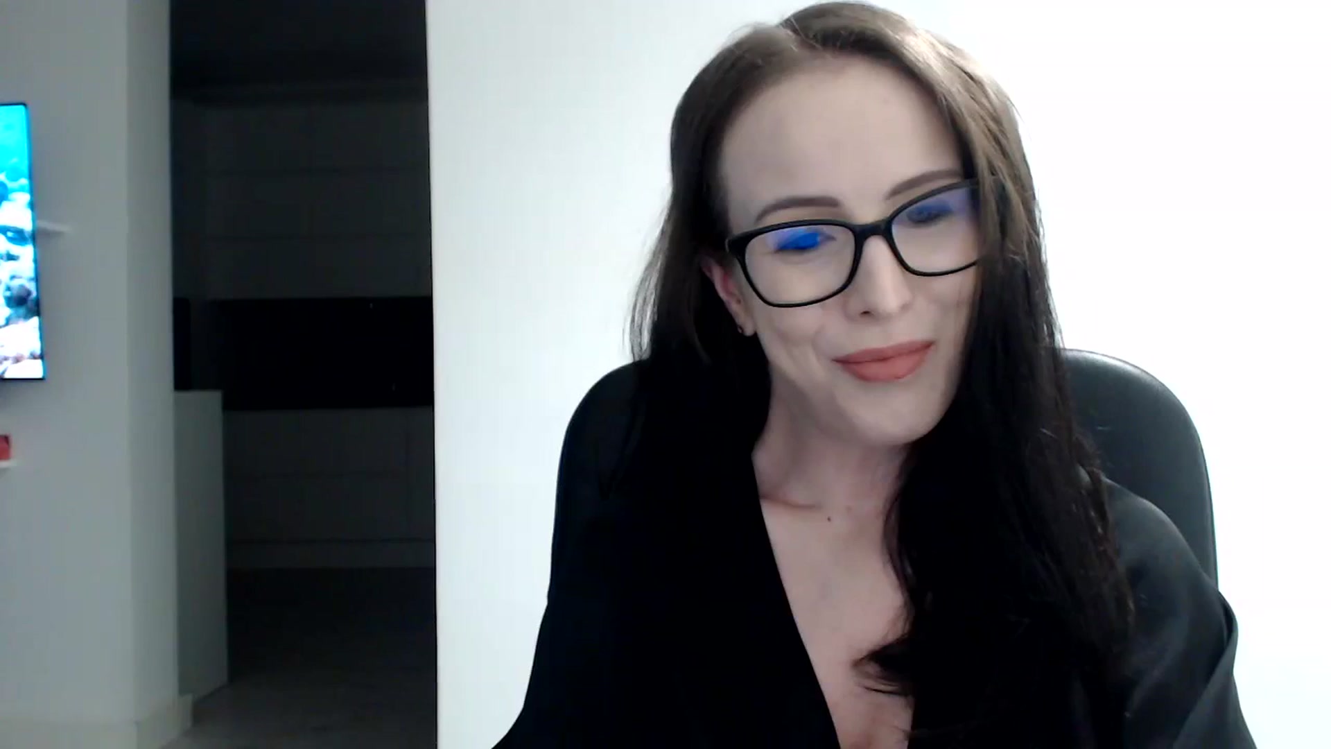 Gallery image thumbnail from Alexys23's myfreecams stream on, 12/24/2023, 02:53 image 5 of 20