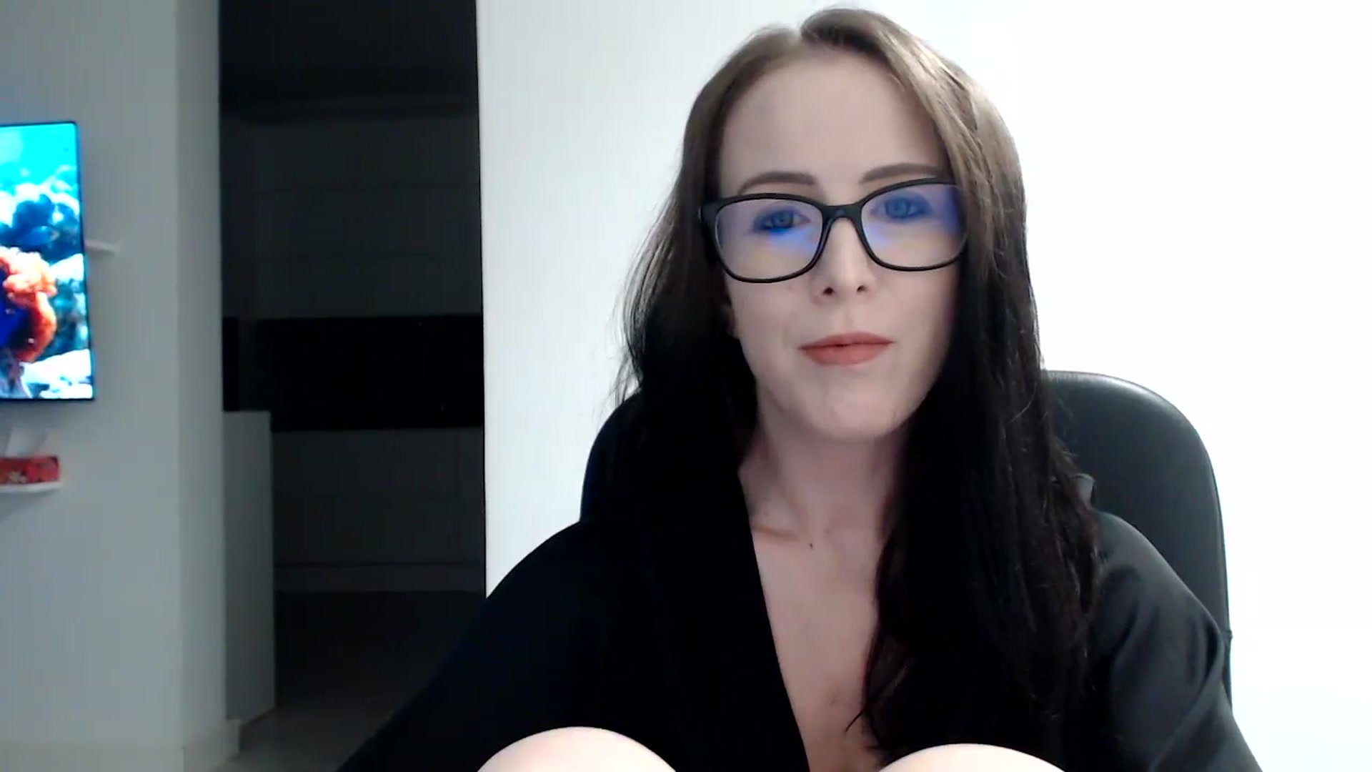 Gallery image thumbnail from Alexys23's myfreecams stream on, 12/24/2023, 02:53 image 19 of 20
