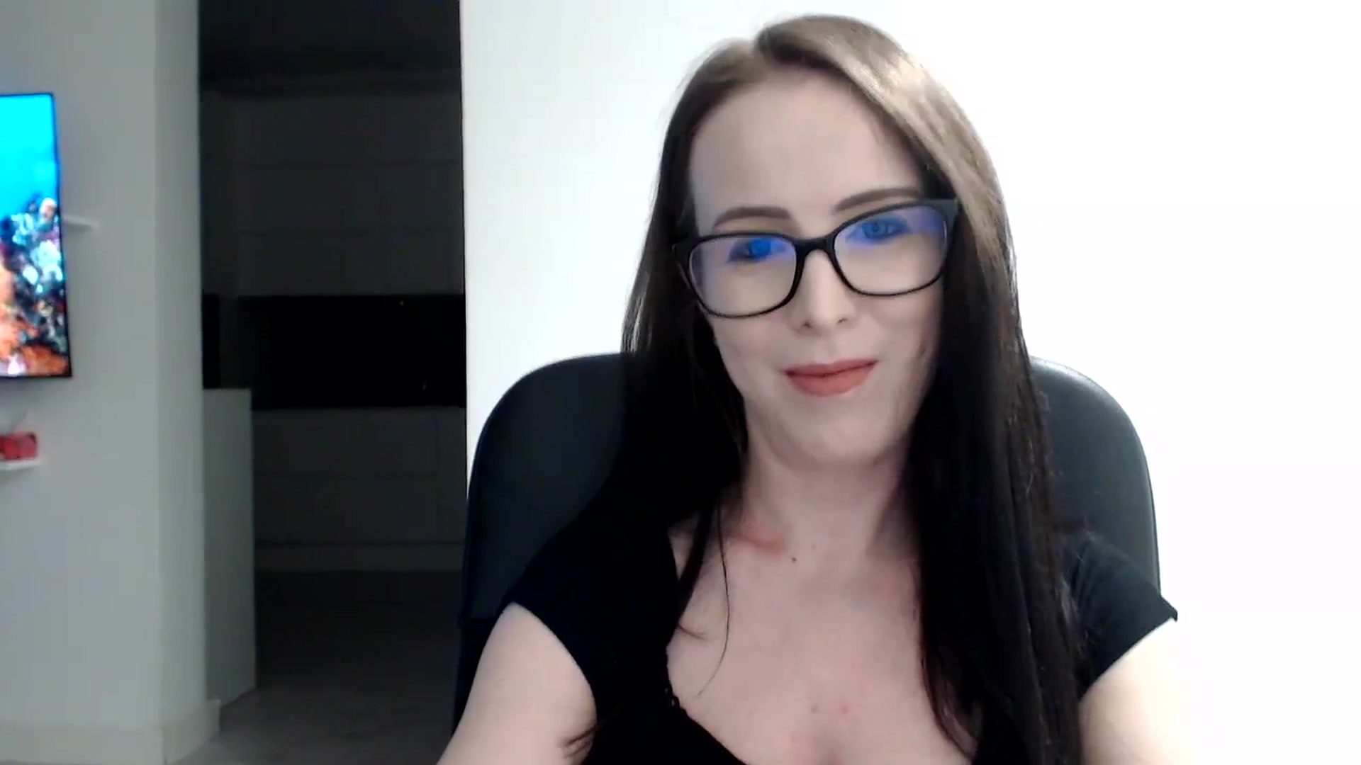 Gallery image thumbnail from Alexys23's myfreecams stream on, 12/25/2023, 03:59 image 15 of 20