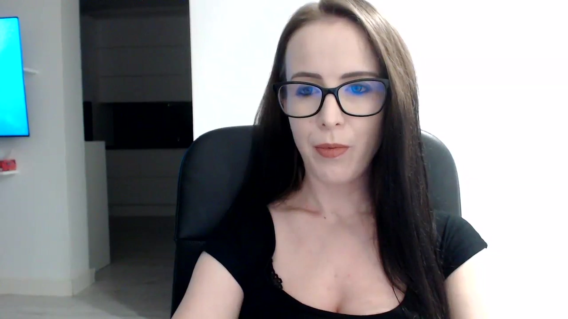 Gallery image thumbnail from Alexys23's myfreecams stream on, 12/25/2023, 03:59 image 18 of 20