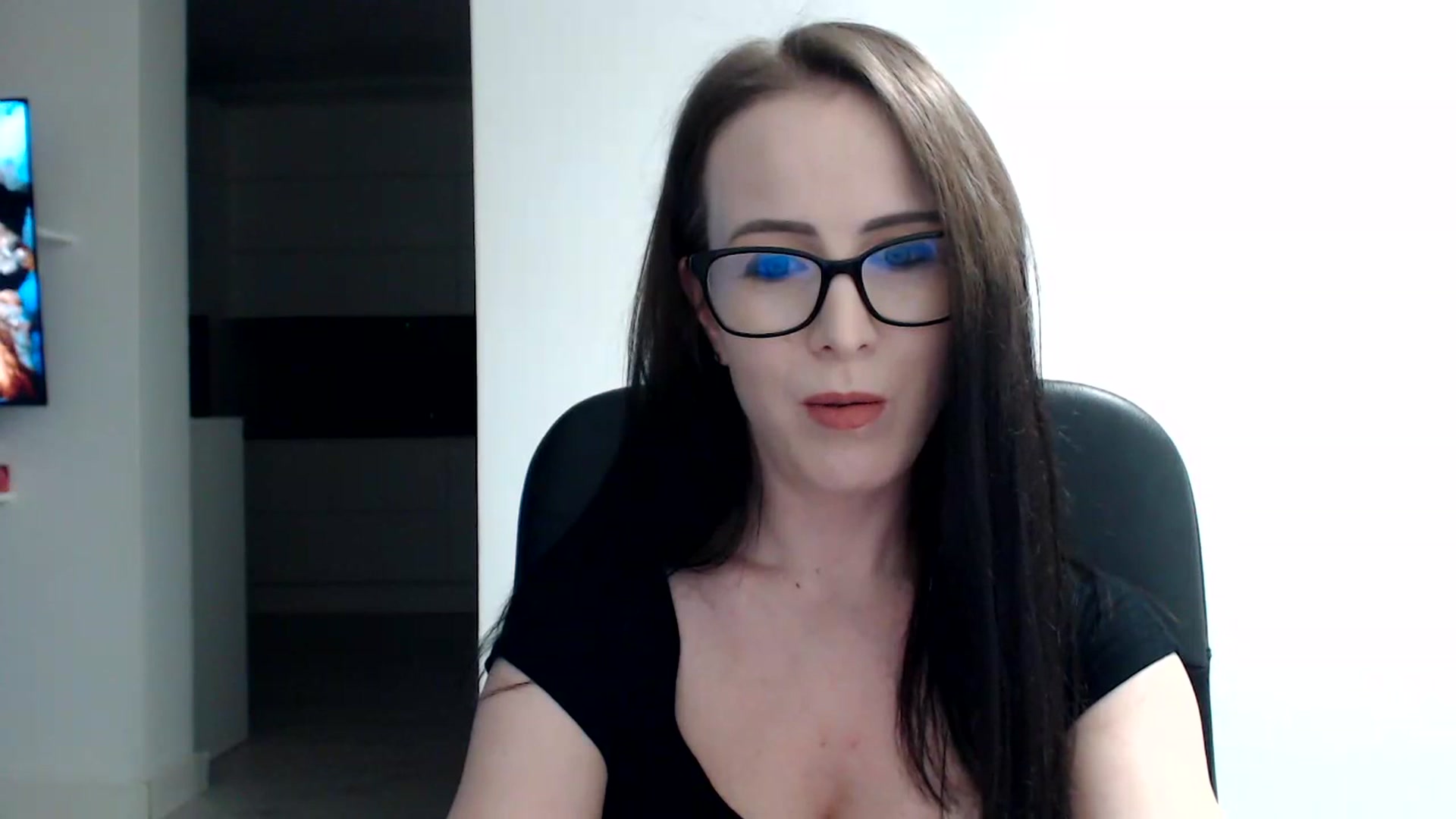 Gallery image thumbnail from Alexys23's myfreecams stream on, 12/25/2023, 03:59 image 8 of 20