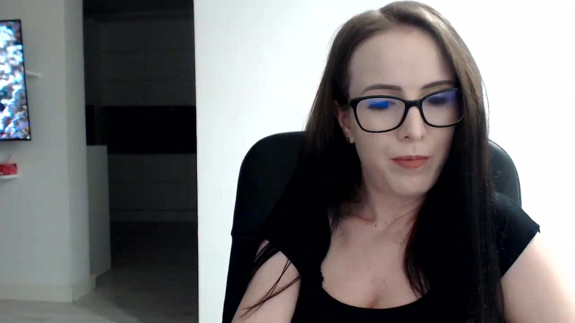 Gallery image thumbnail from Alexys23's myfreecams stream on, 12/25/2023, 03:59 image 20 of 20