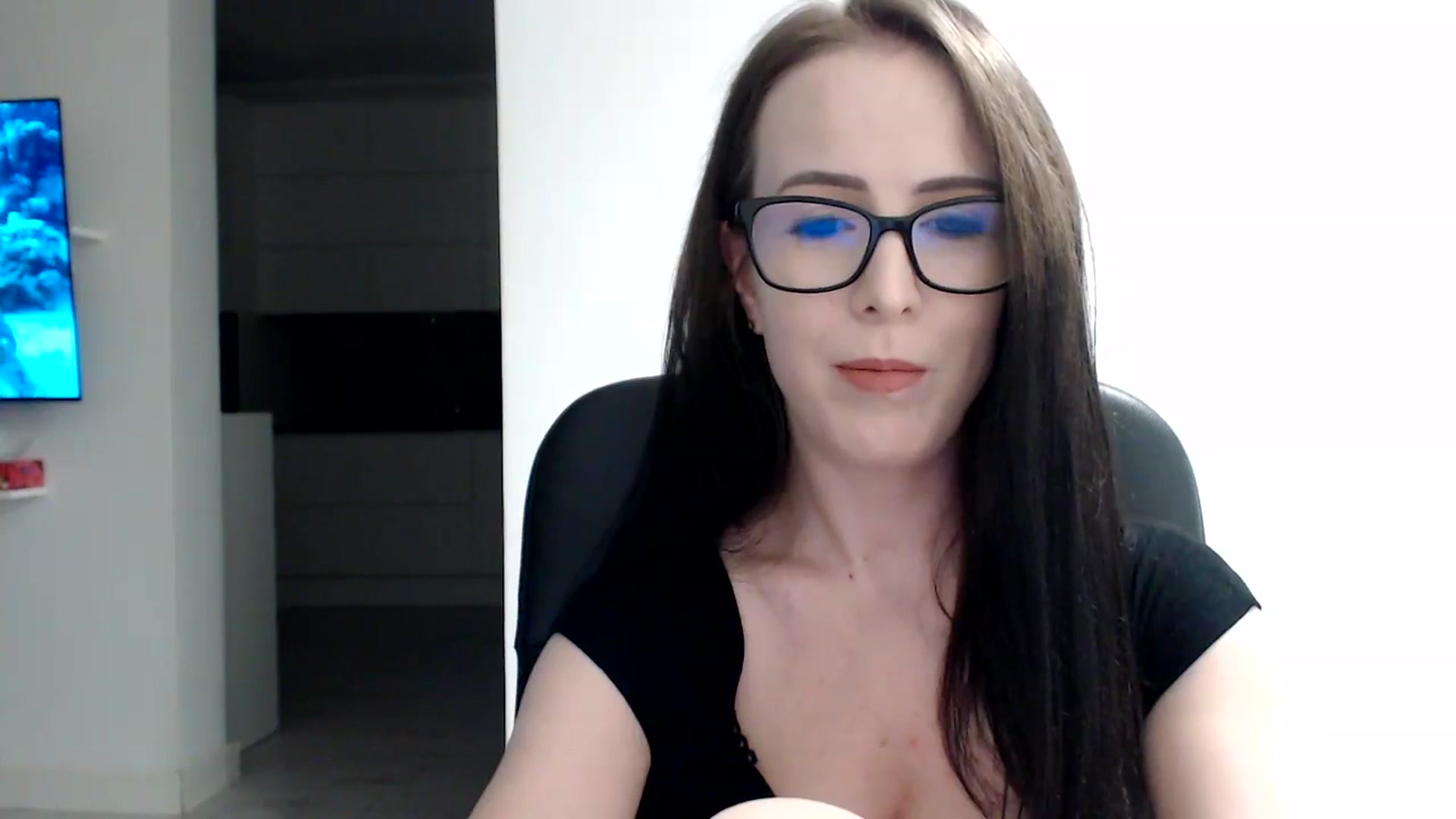 Gallery image thumbnail from Alexys23's myfreecams stream on, 12/25/2023, 03:59 image 13 of 20